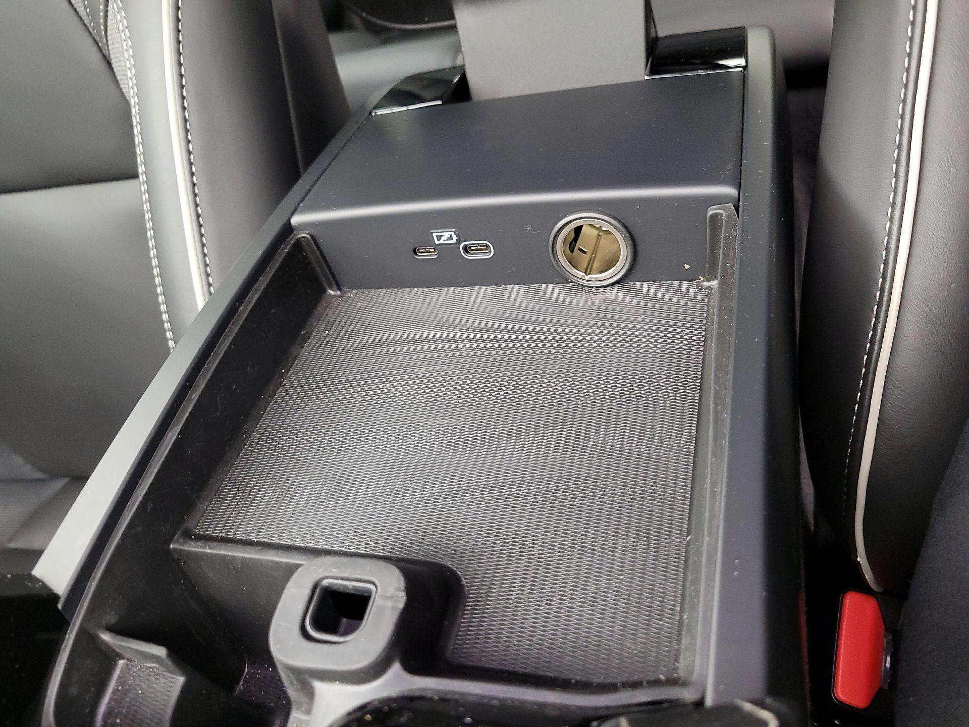 Thumbnail: 2024 Volvo S60 - 18