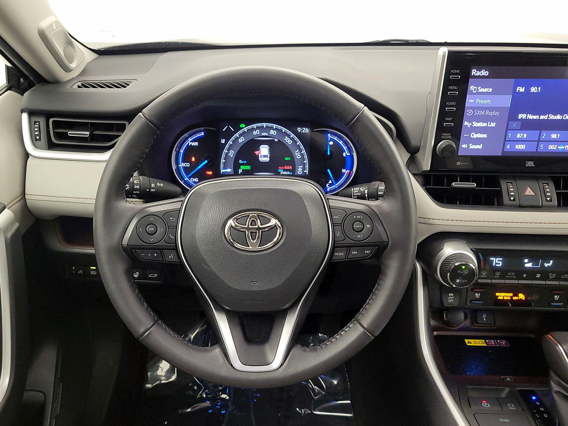 Thumbnail: 2022 Toyota RAV4 - 10