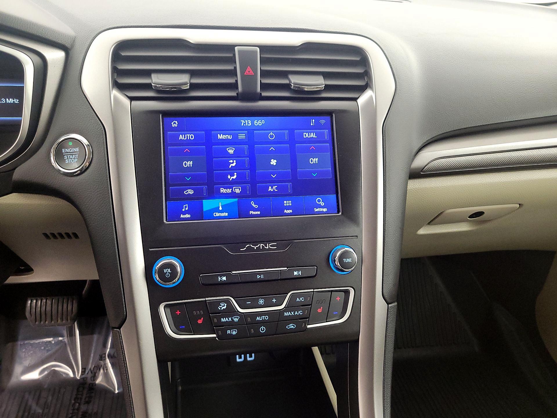 Thumbnail: 2020 Ford Fusion - 16