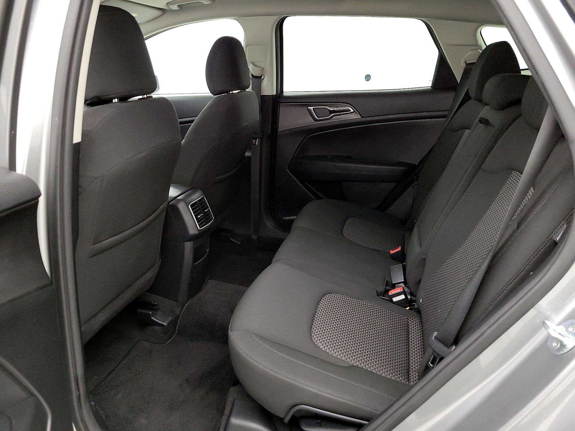 Thumbnail: 2024 Kia Sportage - 19