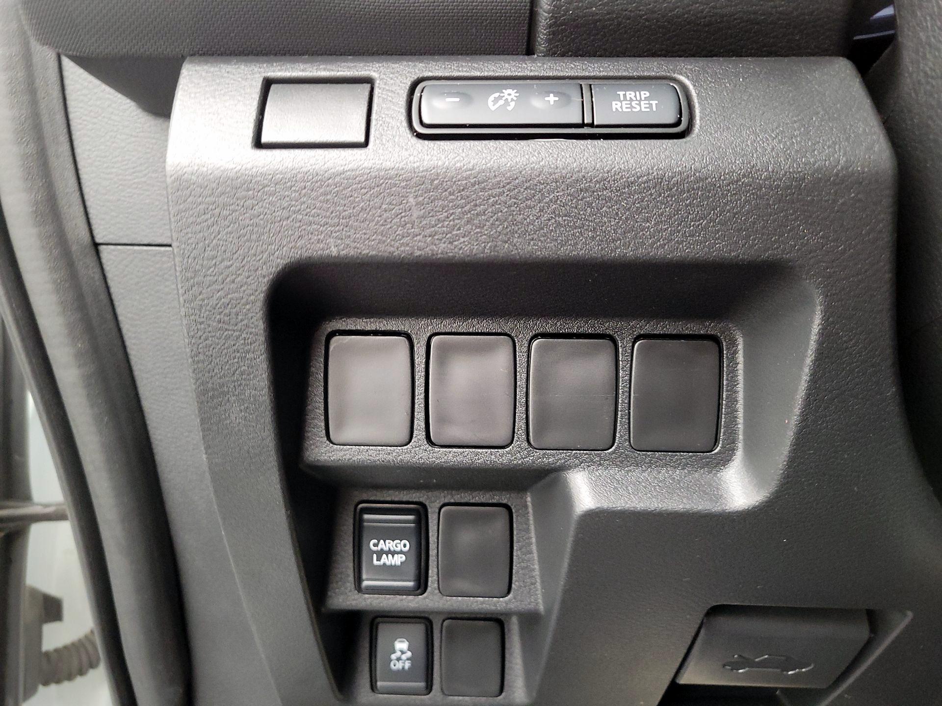 Thumbnail: 2022 Nissan Frontier - 13