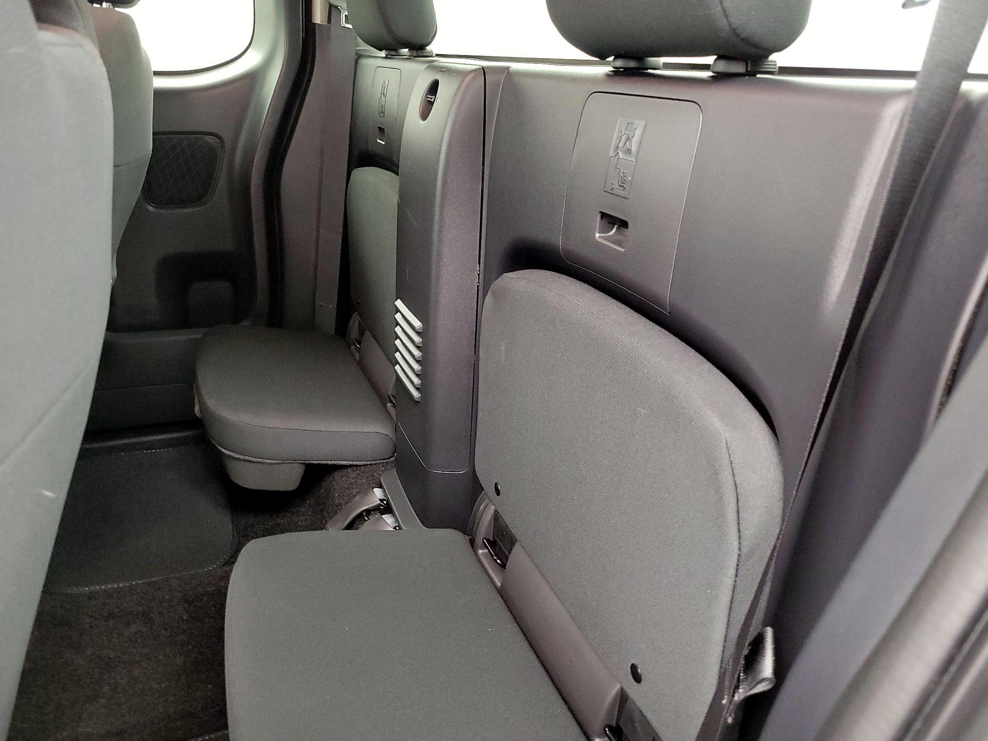 Thumbnail: 2022 Nissan Frontier - 19