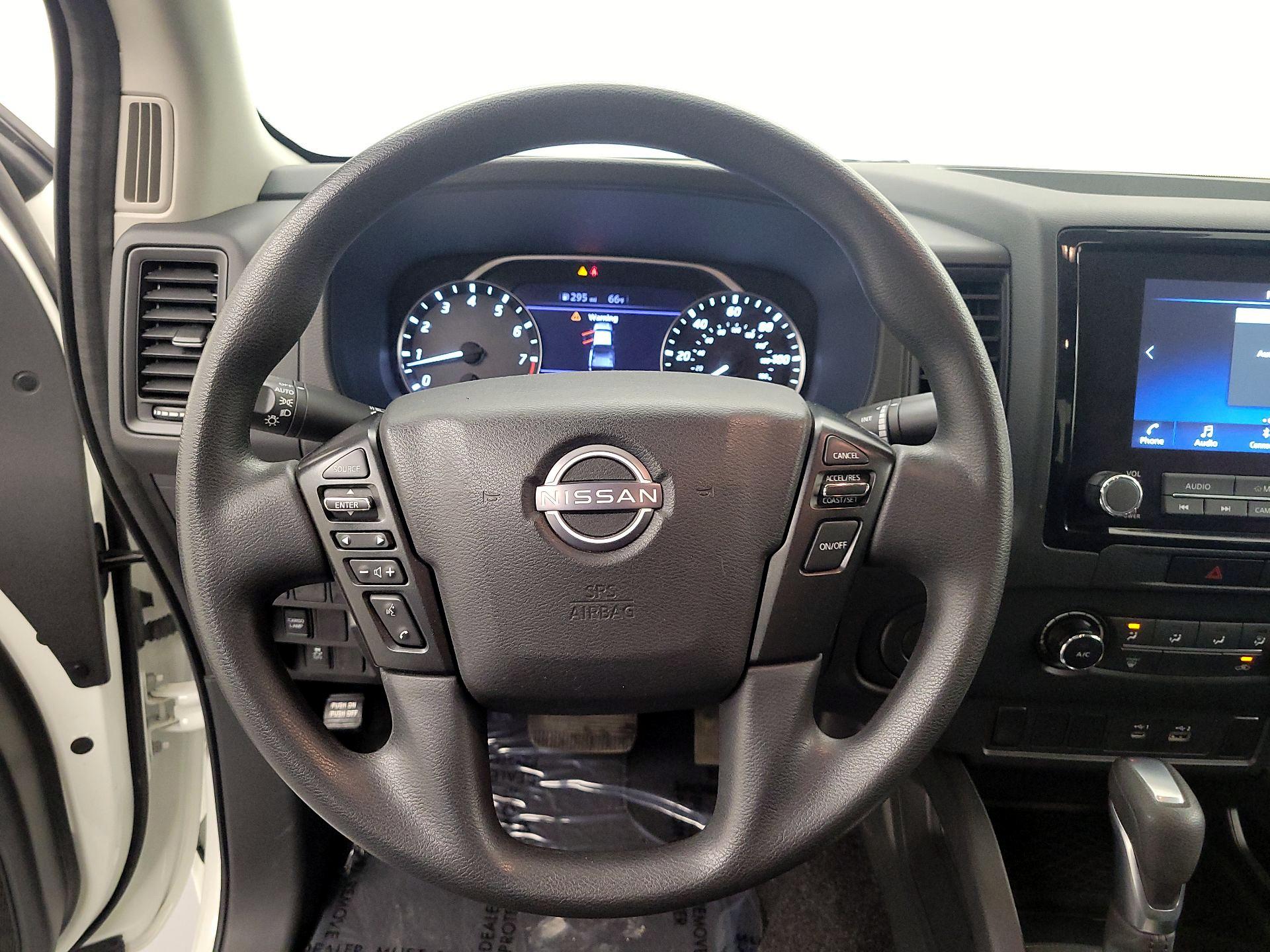 Thumbnail: 2022 Nissan Frontier - 10