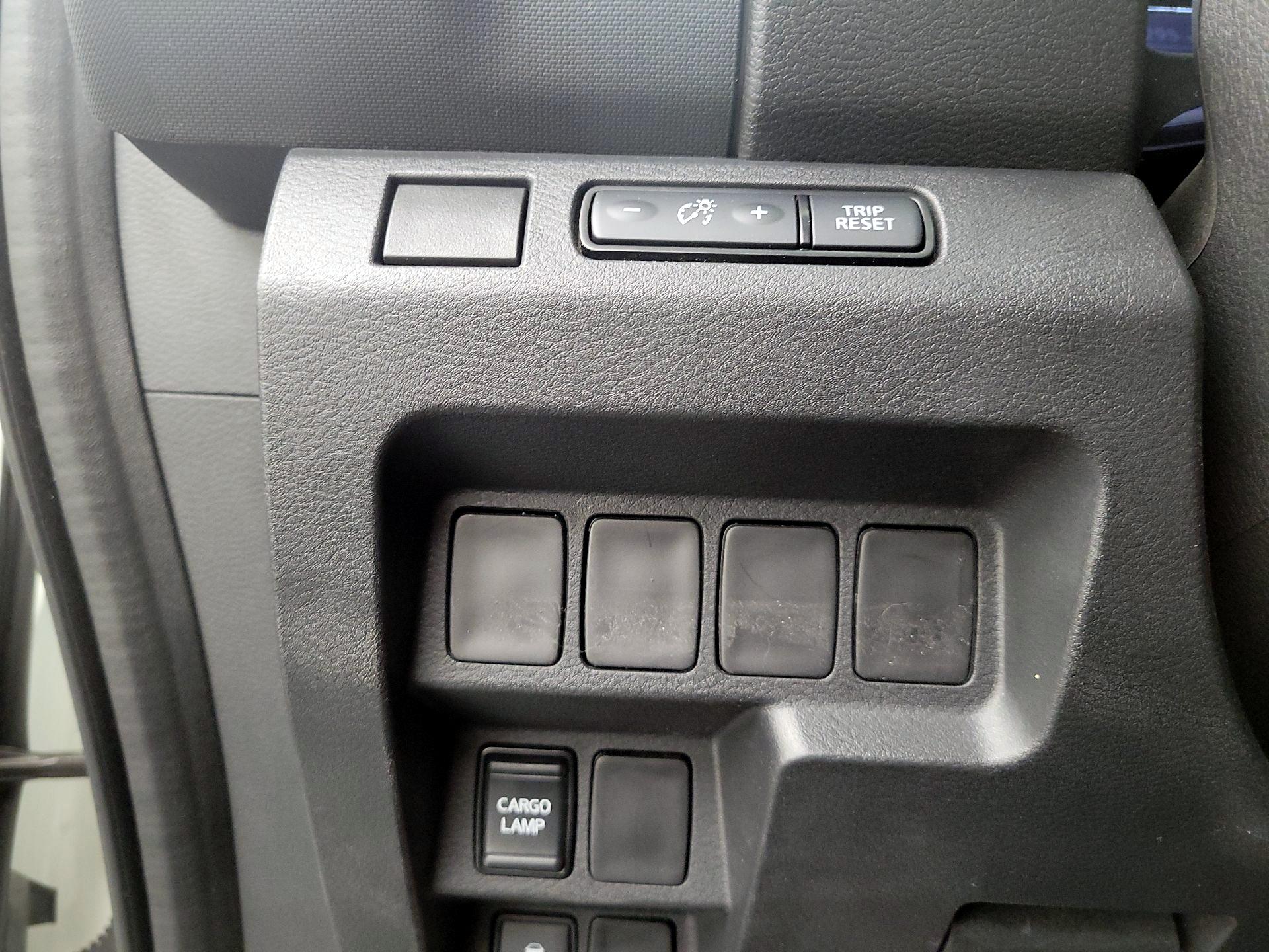 Thumbnail: 2022 Nissan Frontier - 13