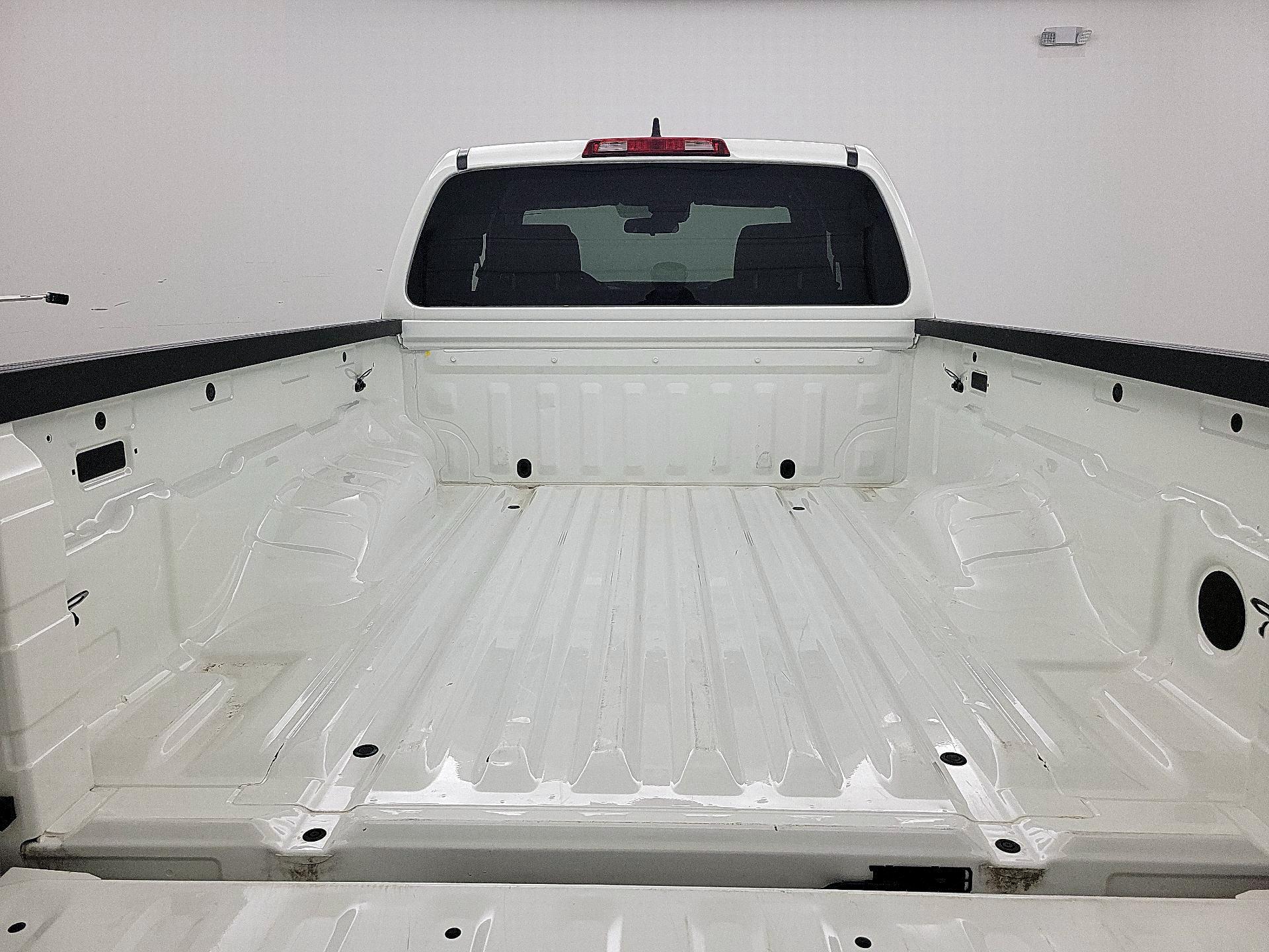 Thumbnail: 2022 Nissan Frontier - 20