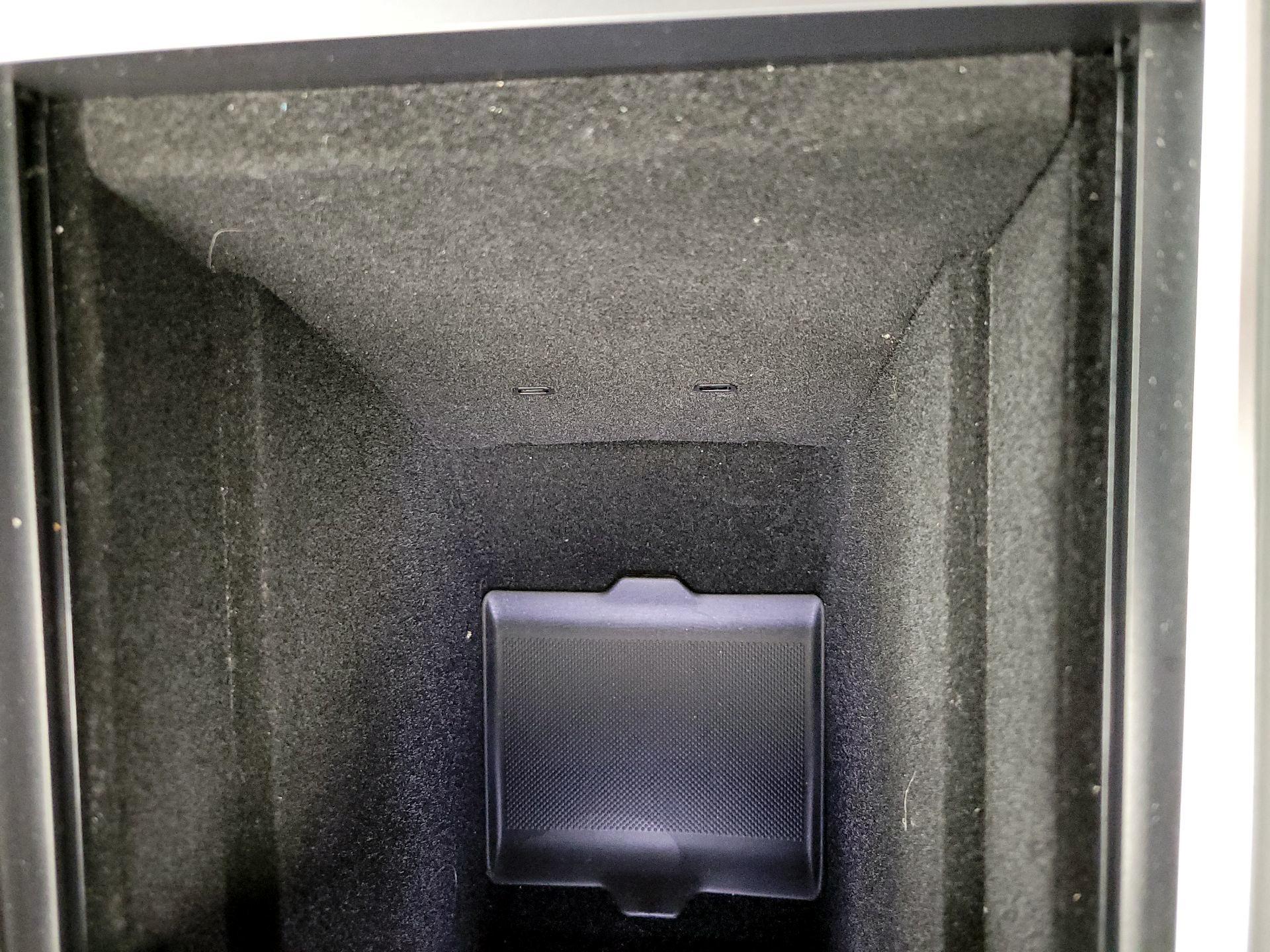 Thumbnail: 2023 Tesla Model 3 - 18