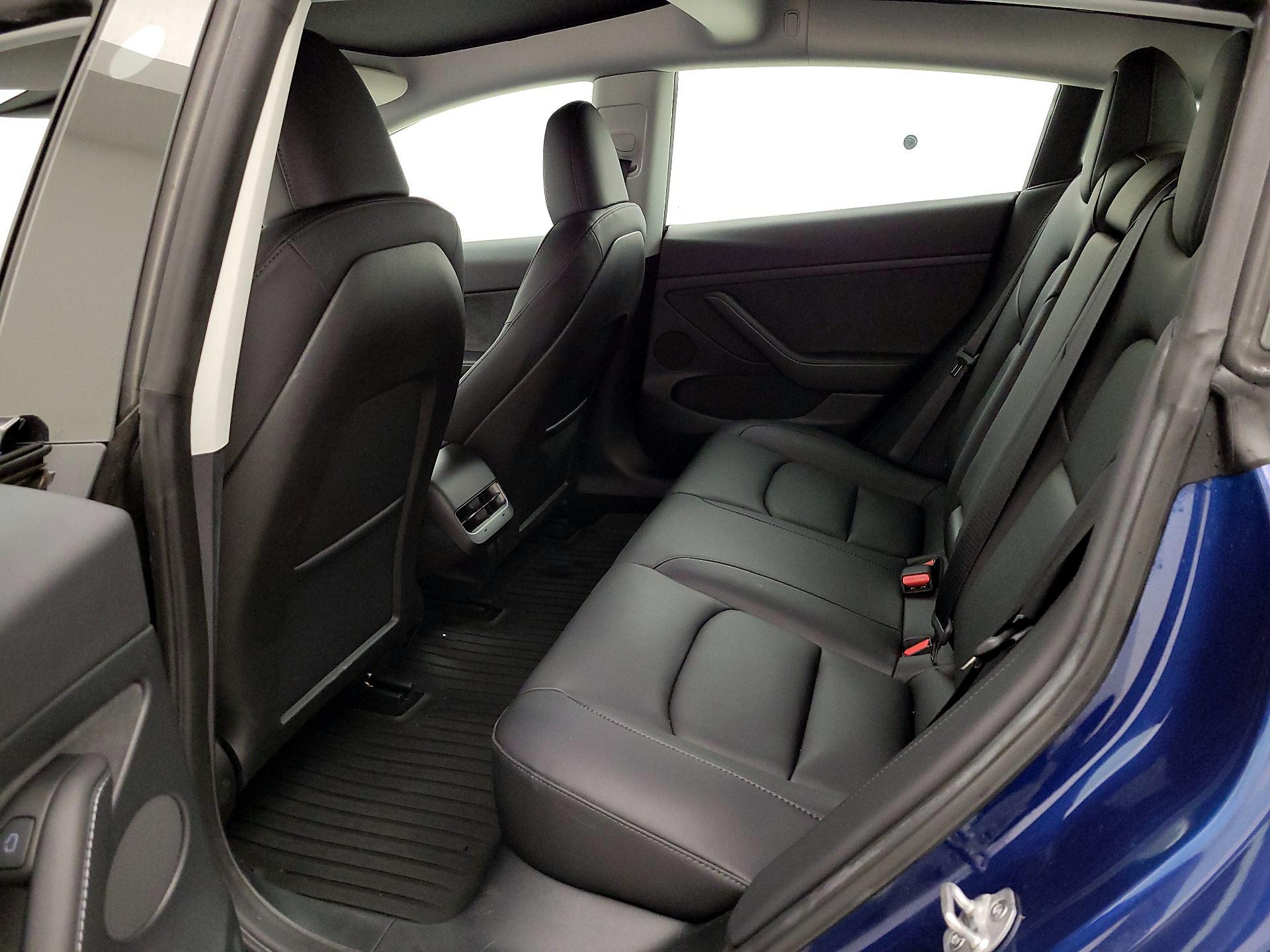 Thumbnail: 2023 Tesla Model 3 - 19