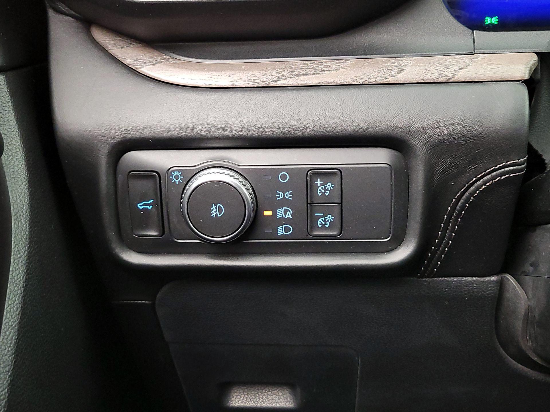 Thumbnail: 2020 Ford Explorer - 13