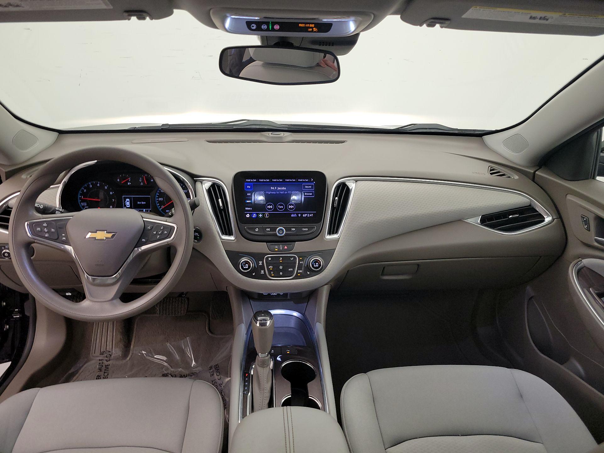 Thumbnail: 2020 Chevrolet Malibu - 9