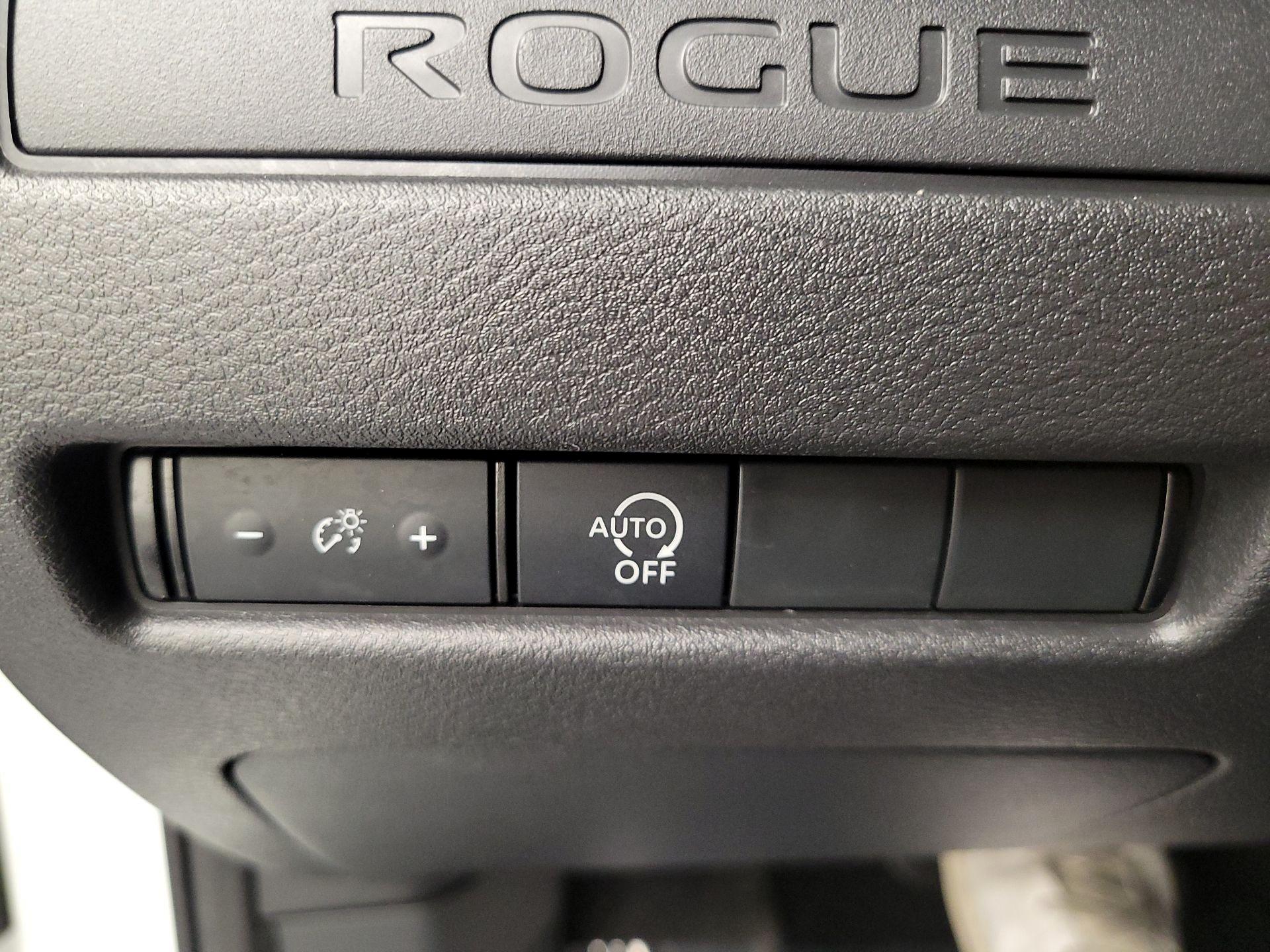 Thumbnail: 2023 Nissan Rogue - 13