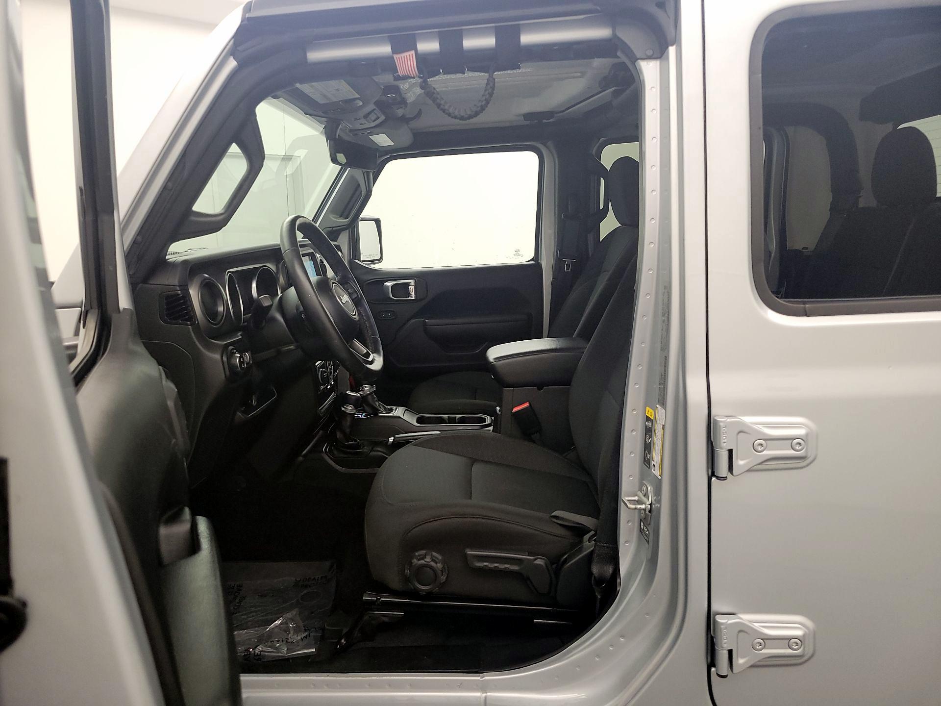 Thumbnail: 2022 Jeep Gladiator - 11