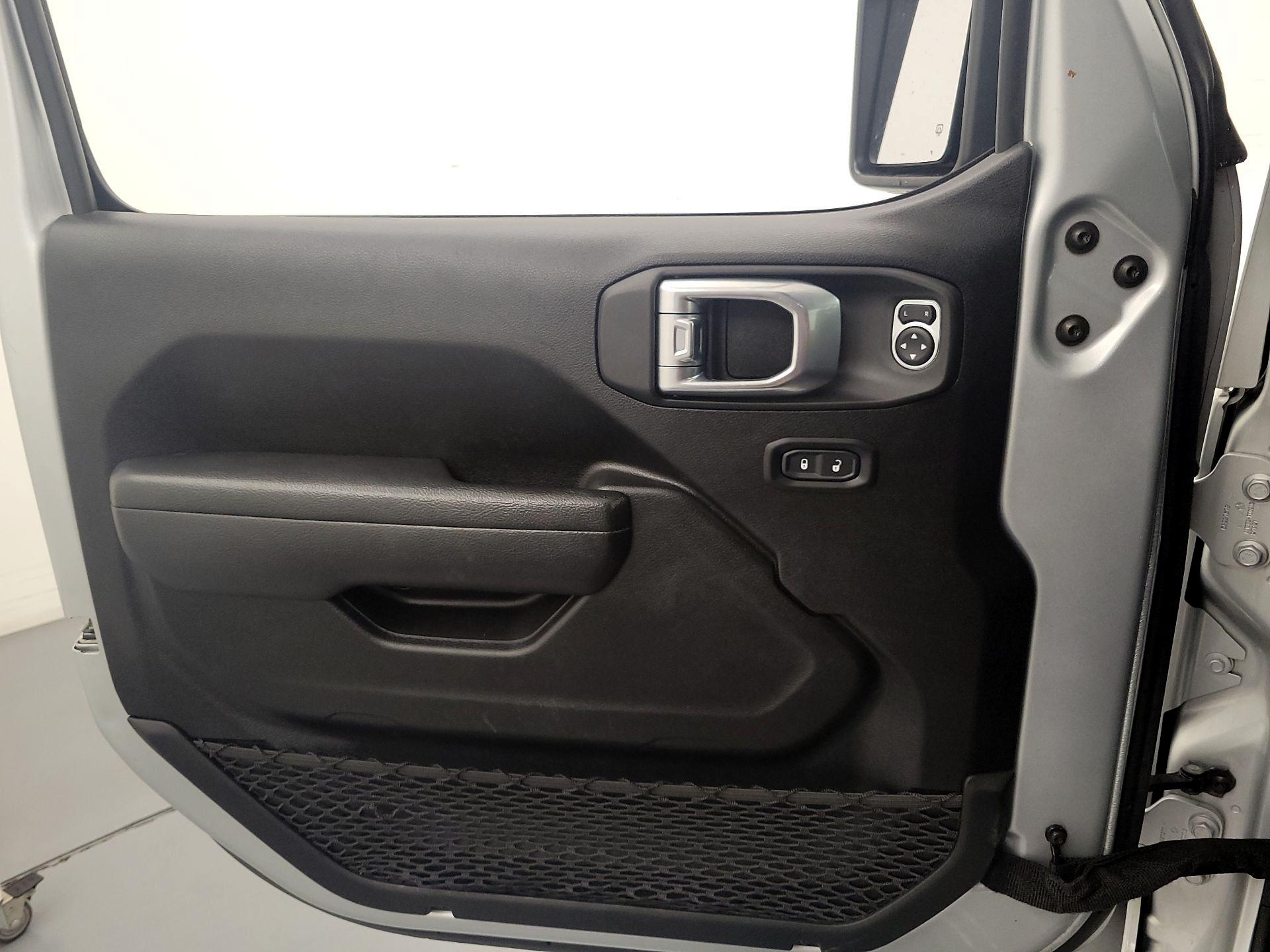 Thumbnail: 2022 Jeep Gladiator - 12