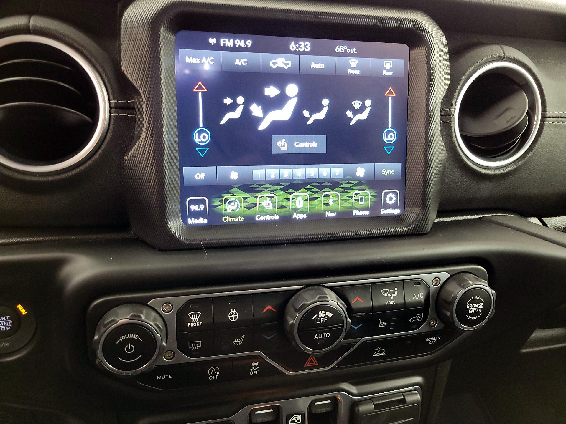 Thumbnail: 2022 Jeep Gladiator - 17