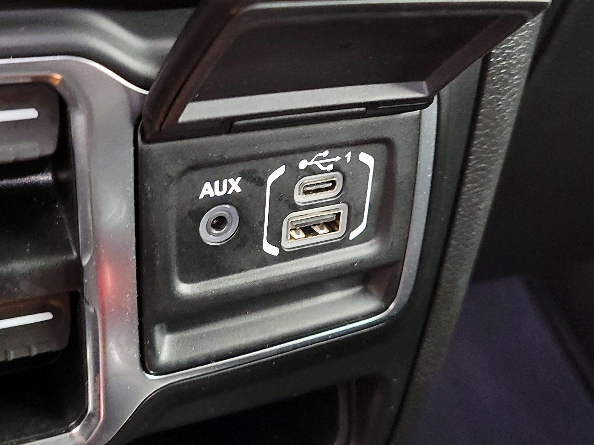 Thumbnail: 2022 Jeep Gladiator - 19