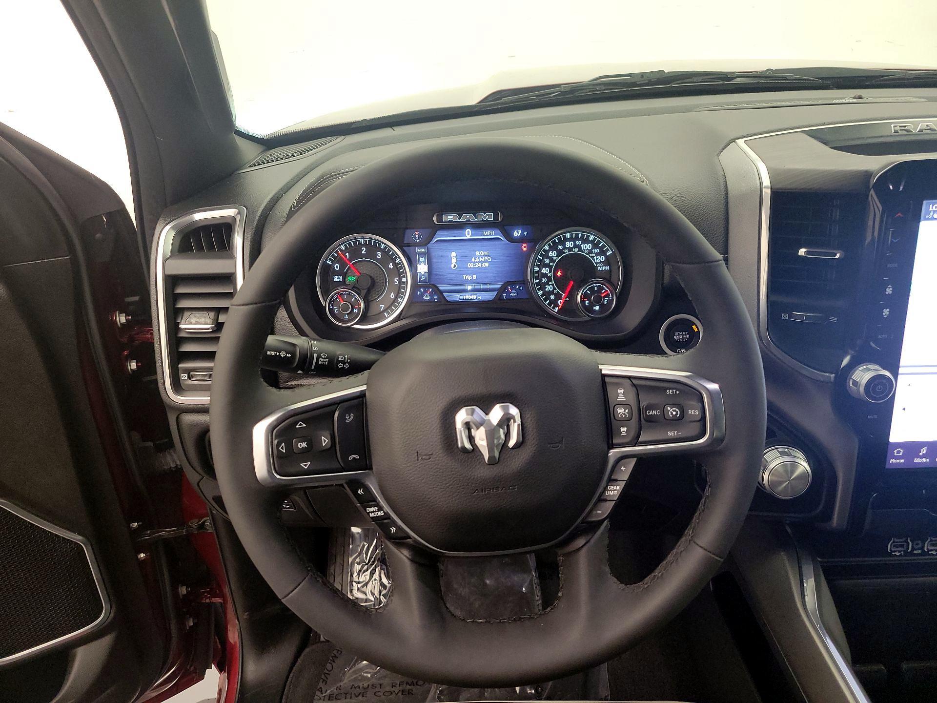 Thumbnail: 2025 RAM 1500 - 10