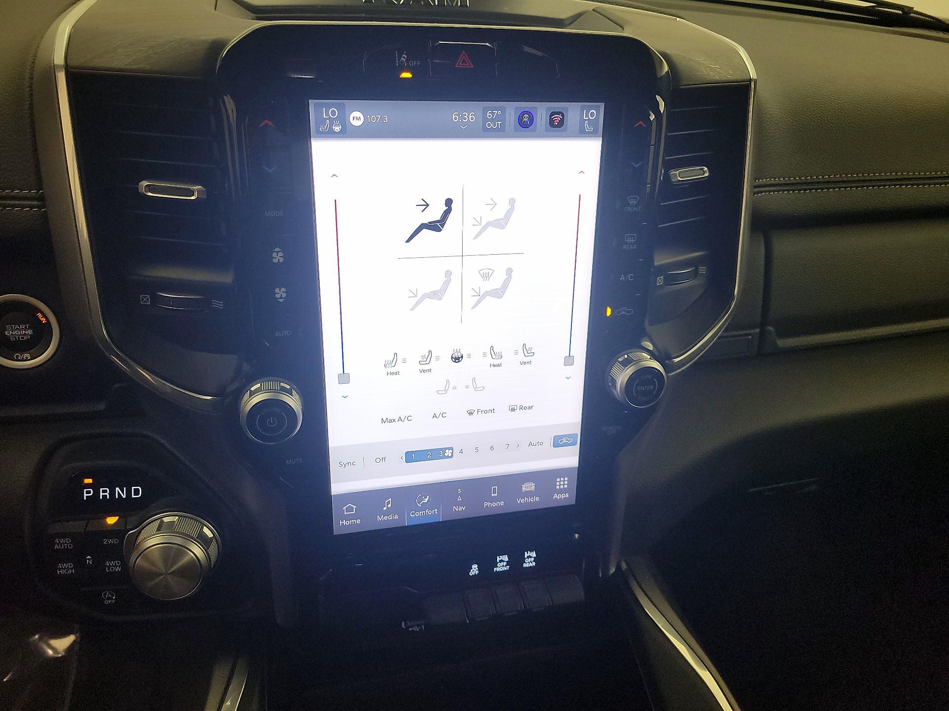 Thumbnail: 2025 RAM 1500 - 17