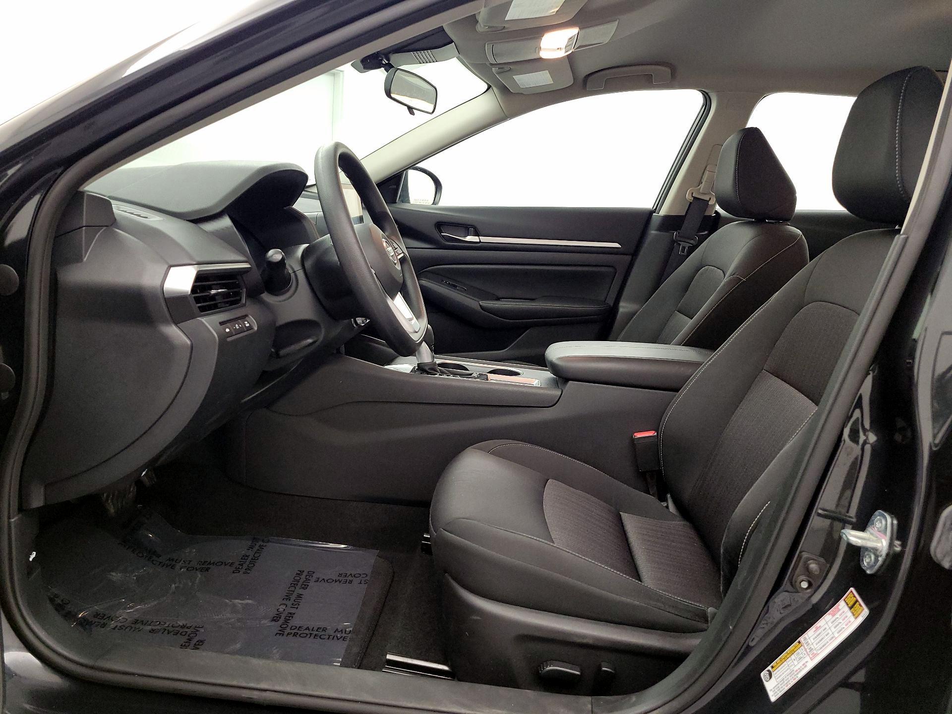 Thumbnail: 2022 Nissan Altima - 11