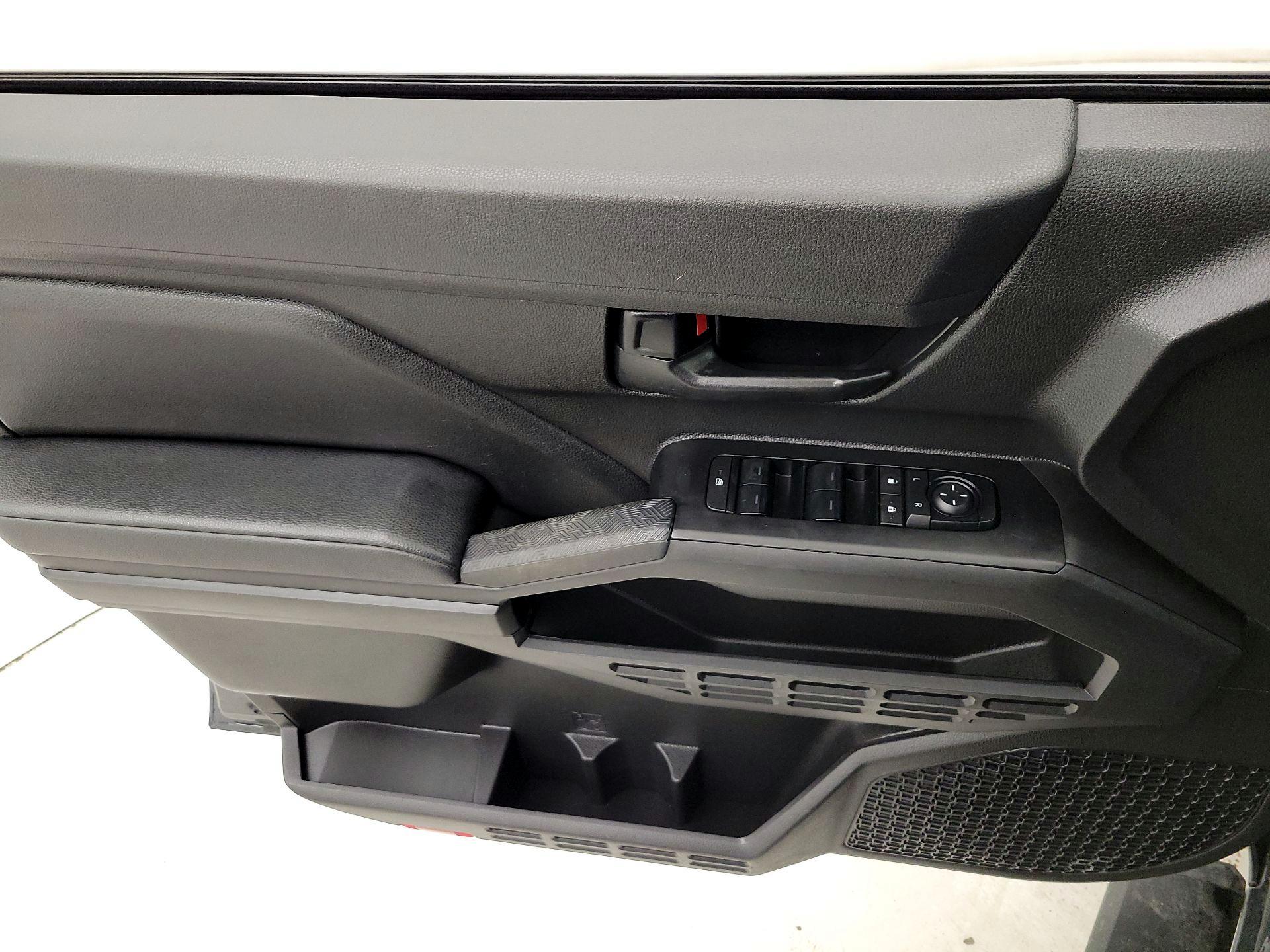 Thumbnail: 2025 Toyota Tacoma - 12