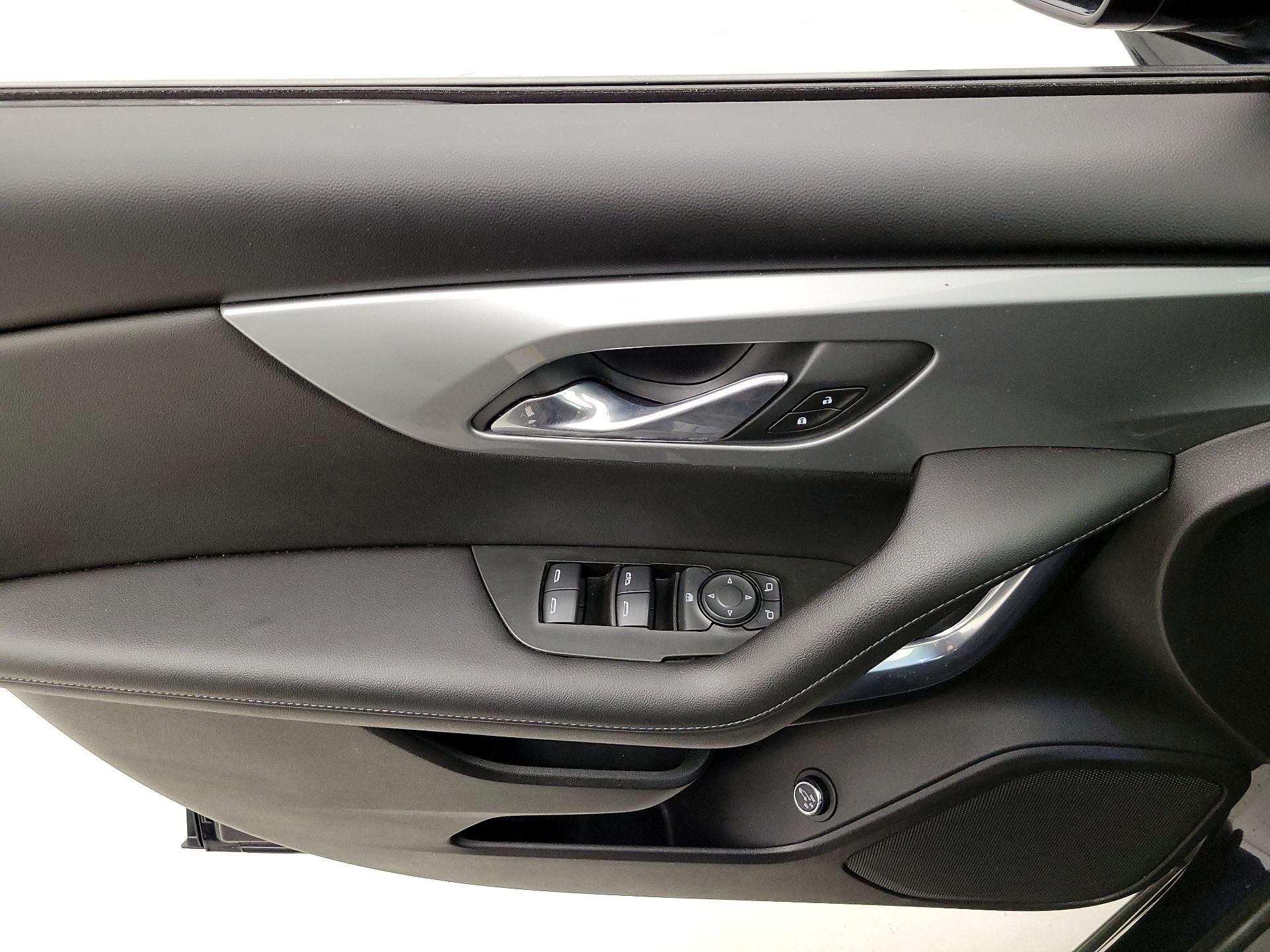 Thumbnail: 2020 Chevrolet Blazer - 12