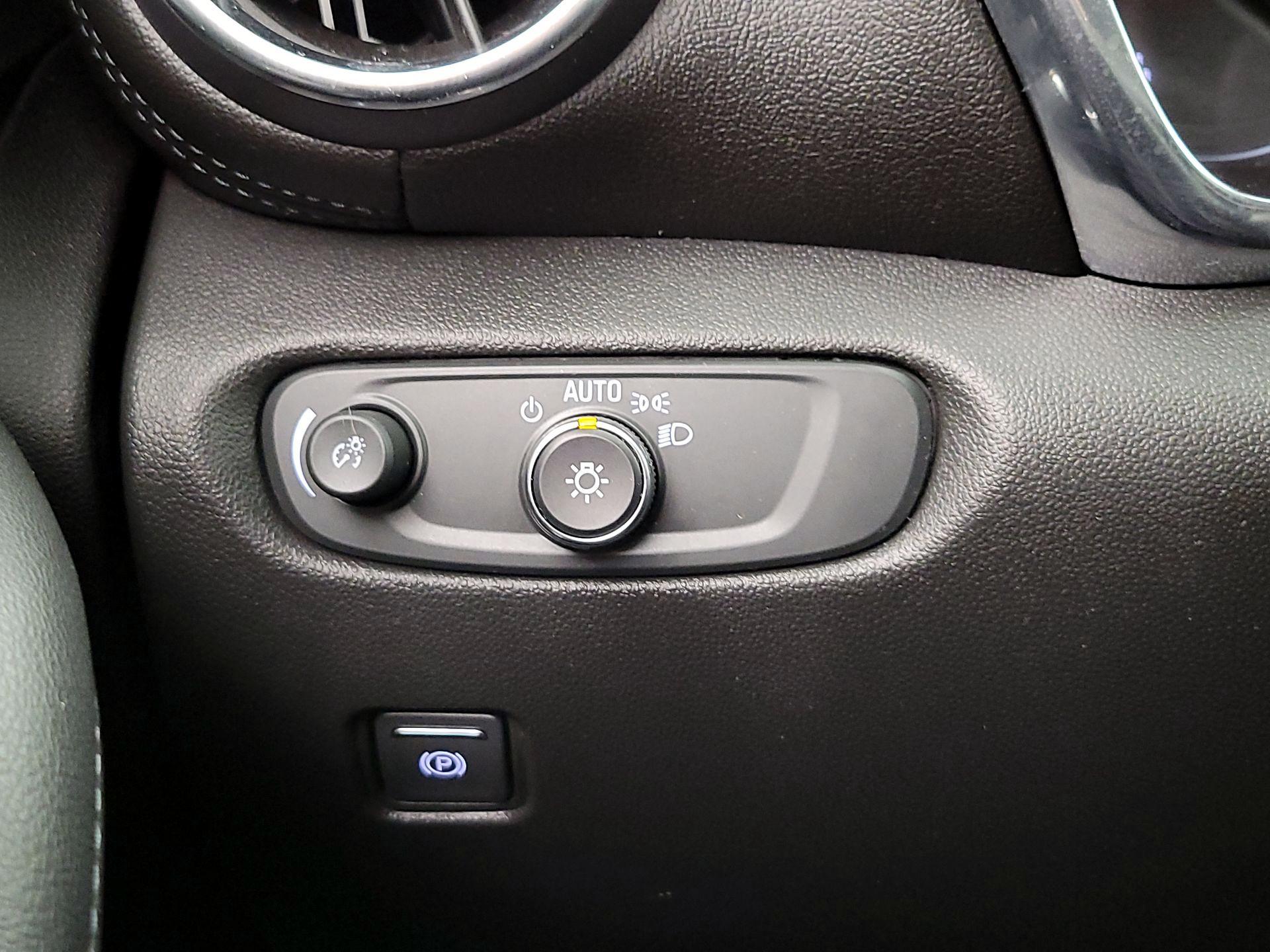 Thumbnail: 2020 Chevrolet Blazer - 13