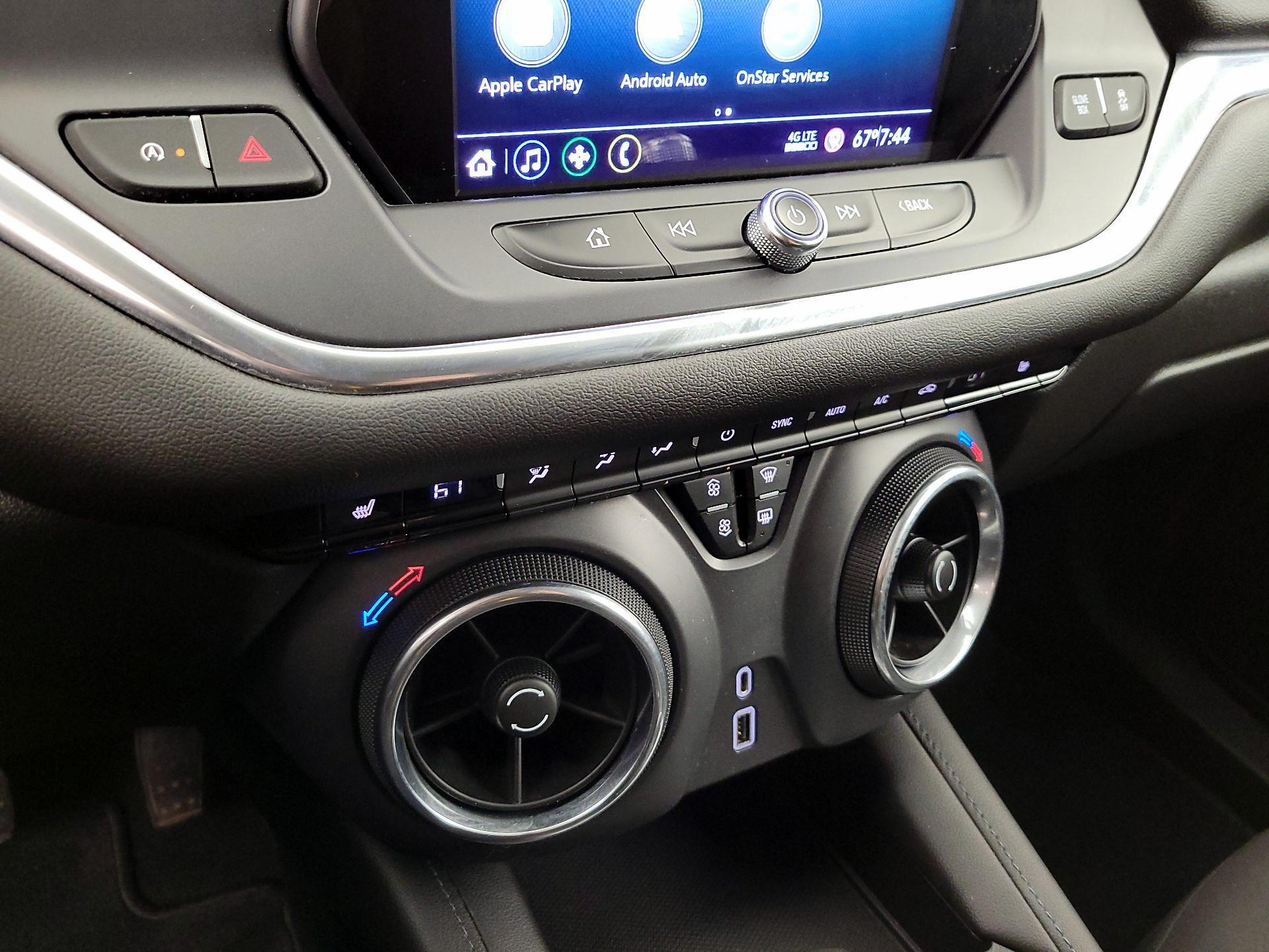 Thumbnail: 2020 Chevrolet Blazer - 17