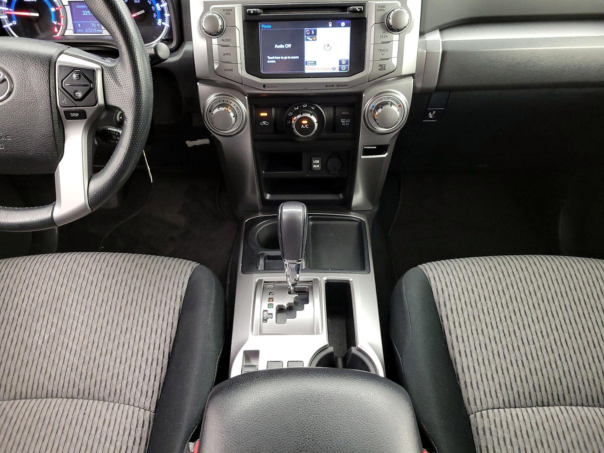 Thumbnail: 2016 Toyota 4Runner - 18