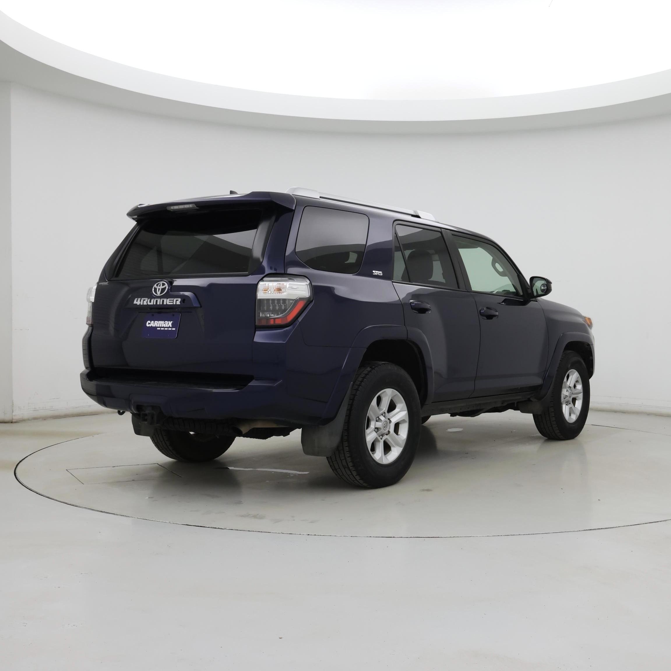 Thumbnail: 2016 Toyota 4Runner - 8