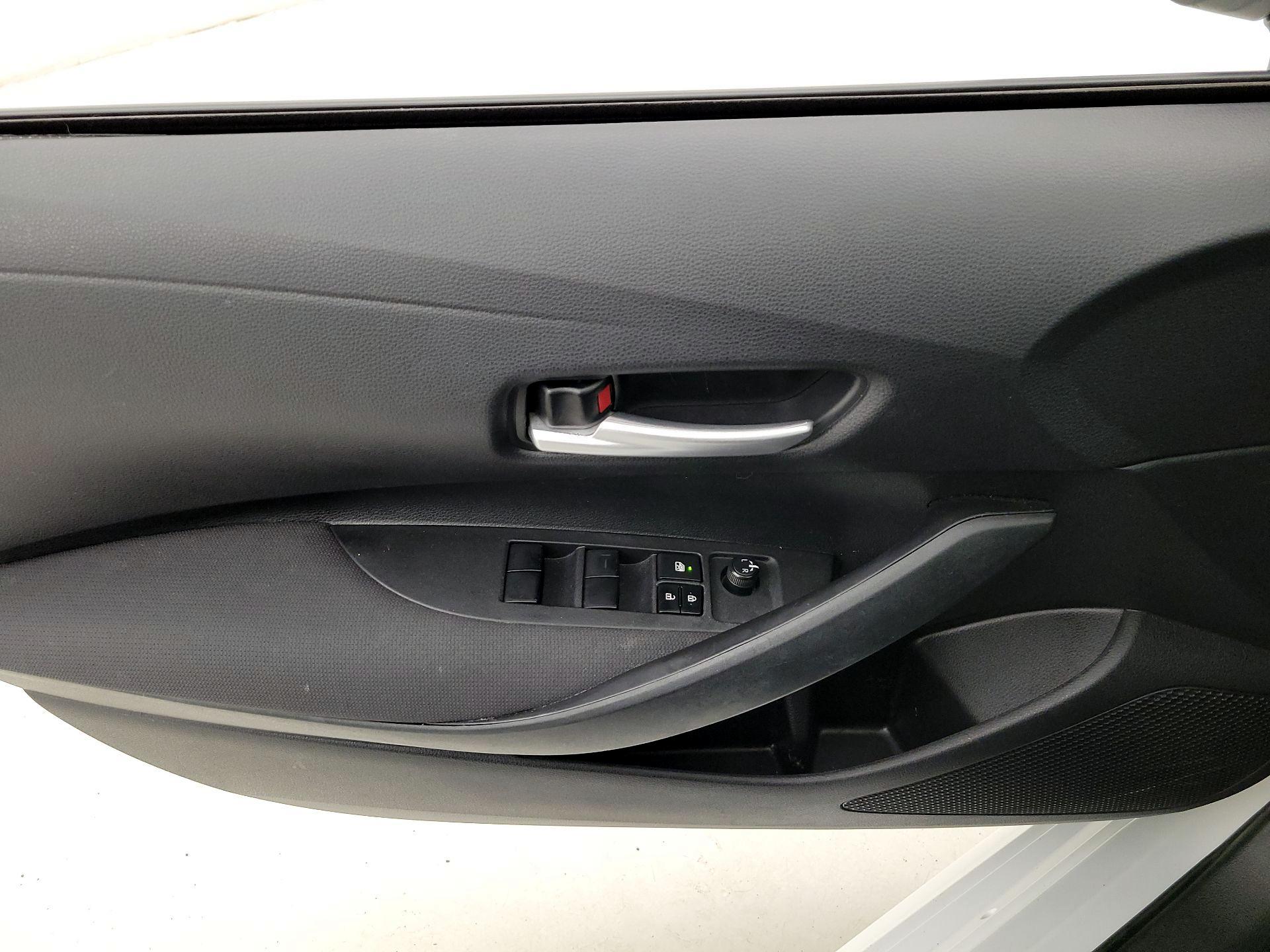 Thumbnail: 2021 Toyota Corolla - 12