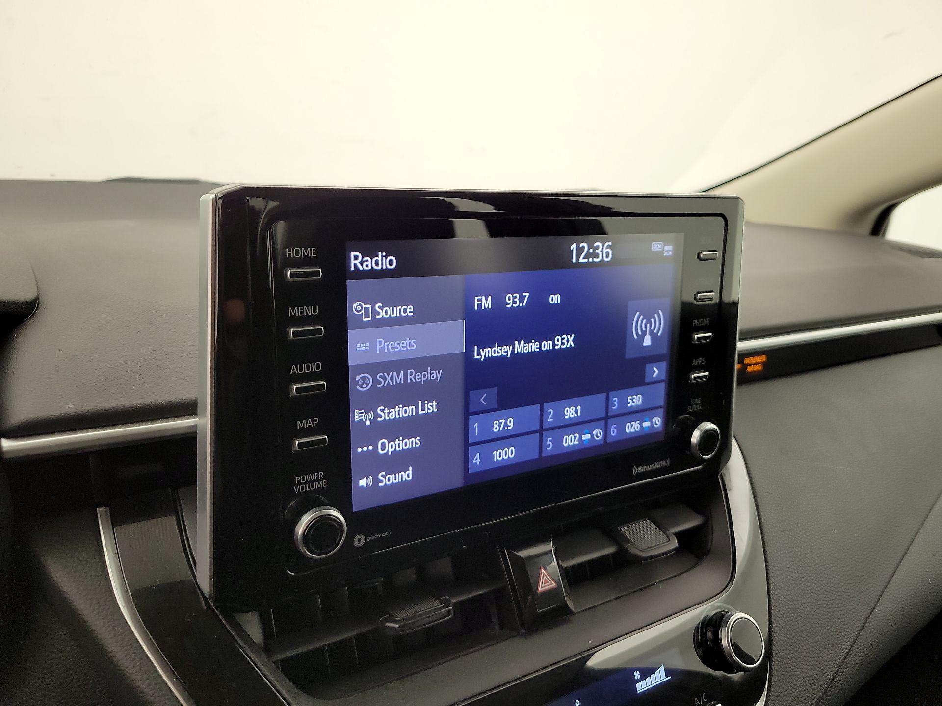 Thumbnail: 2021 Toyota Corolla - 16