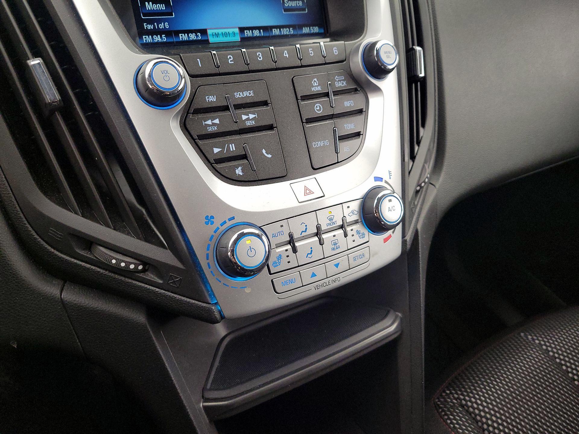 Thumbnail: 2017 Chevrolet Equinox - 15