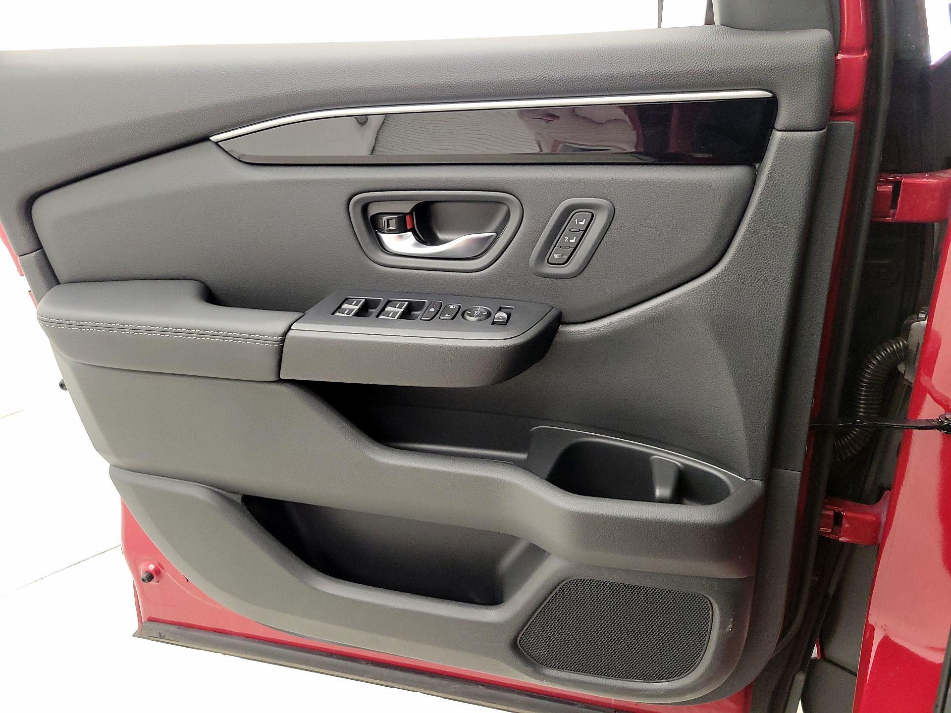 Thumbnail: 2025 Honda Pilot - 12