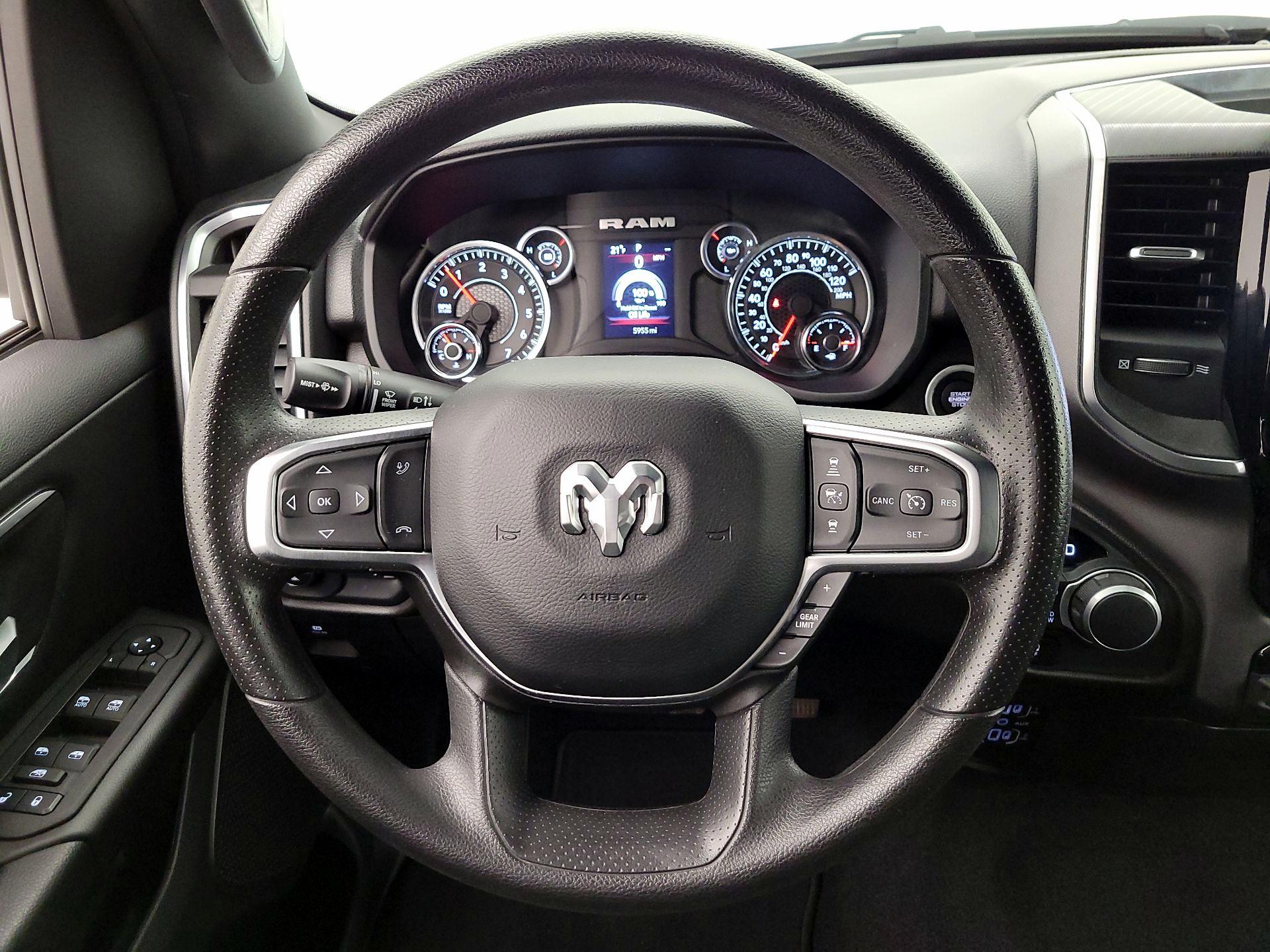 Thumbnail: 2025 RAM 1500 - 10