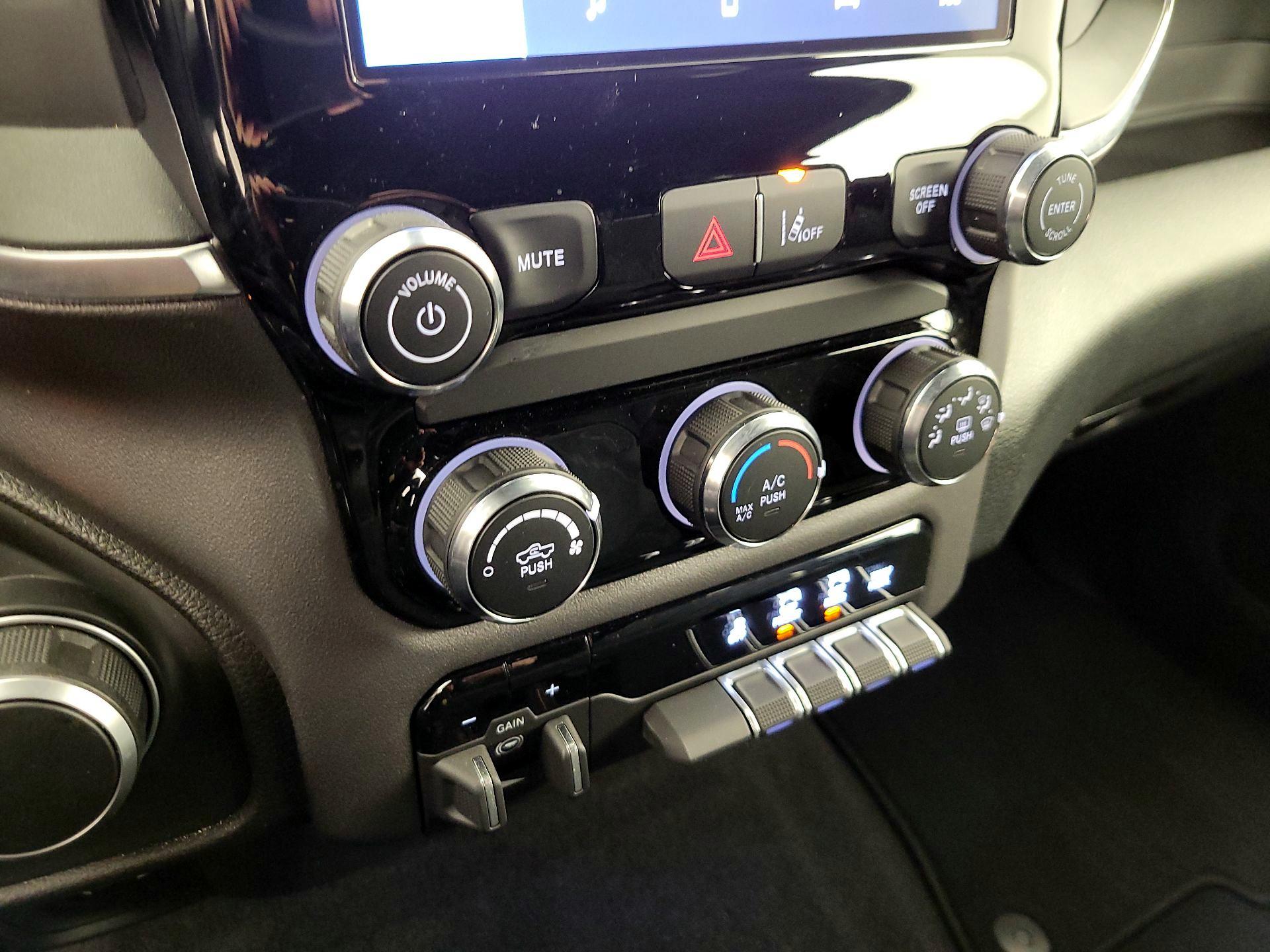 Thumbnail: 2025 RAM 1500 - 16