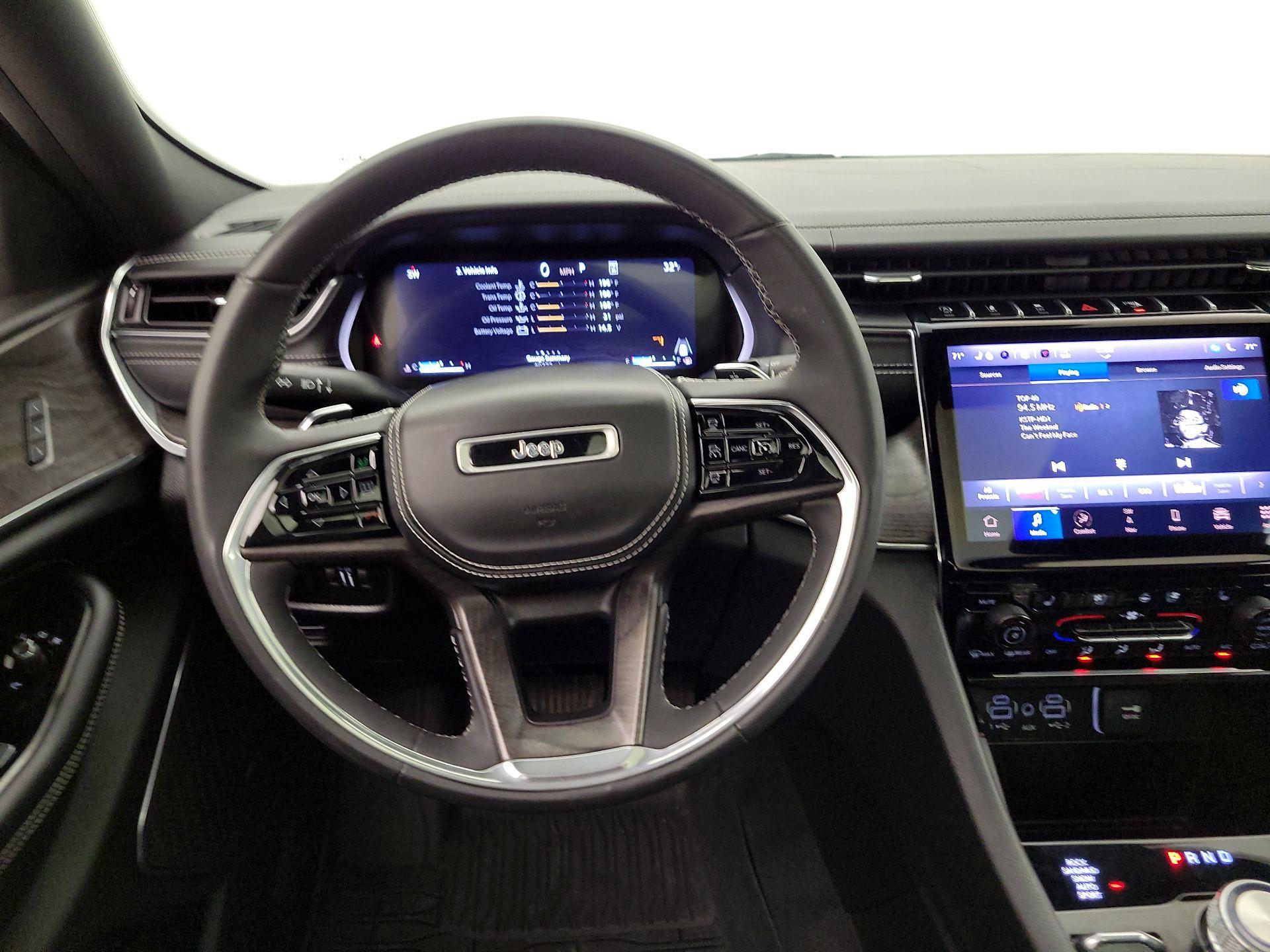 Thumbnail: 2023 Jeep Grand Cherokee - 10