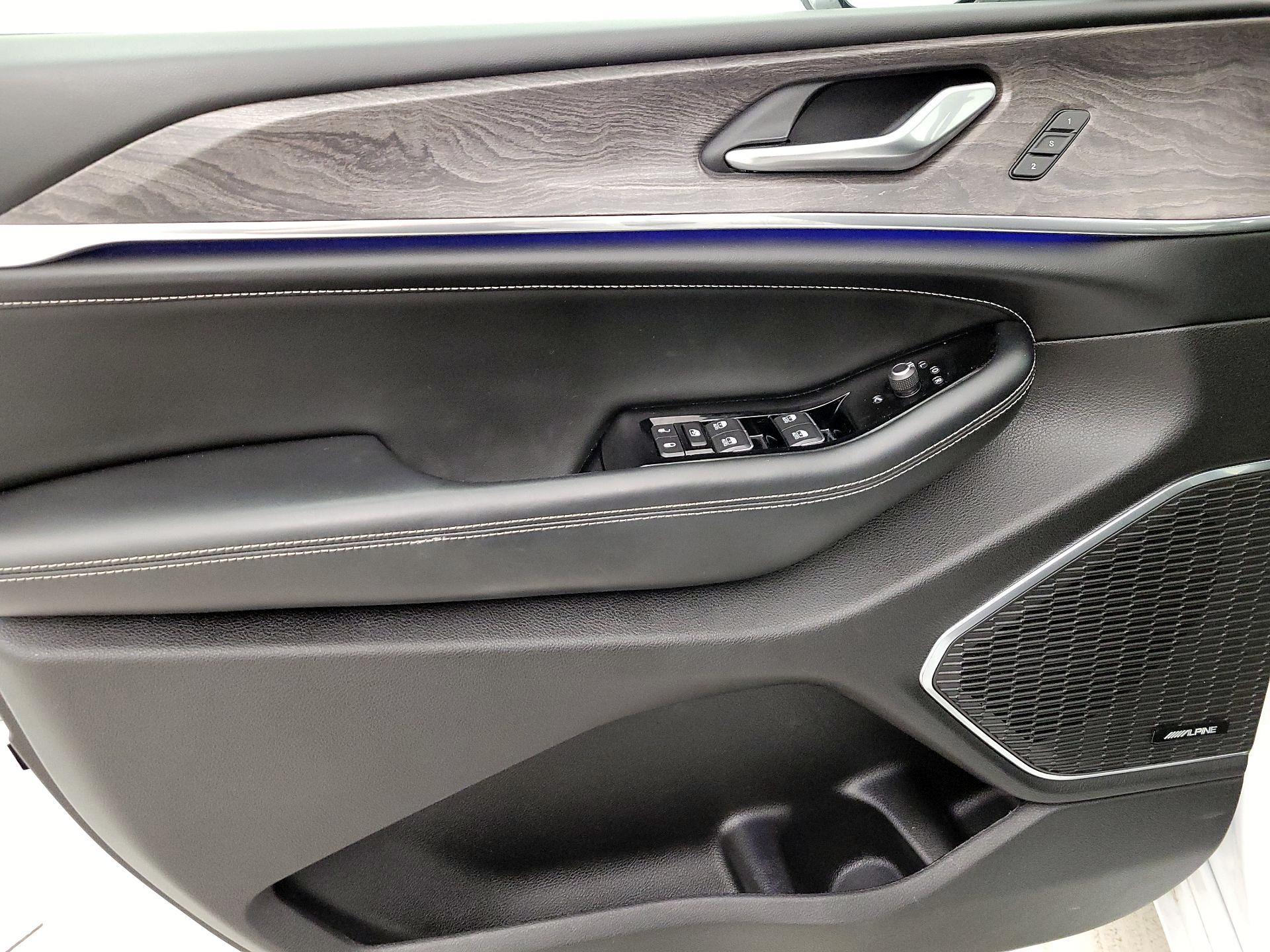 Thumbnail: 2023 Jeep Grand Cherokee - 12