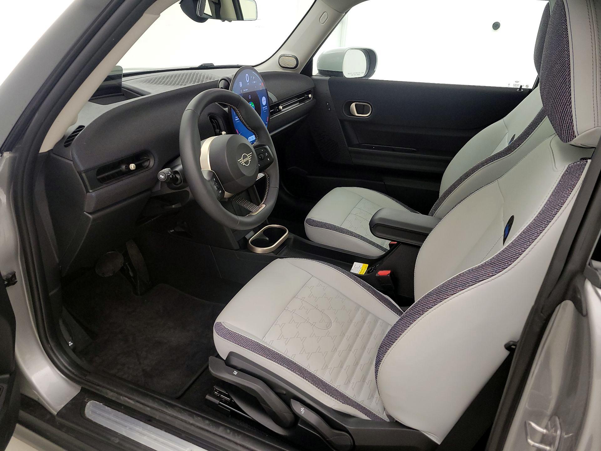 Thumbnail: 2025 MINI Cooper Hardtop - 11