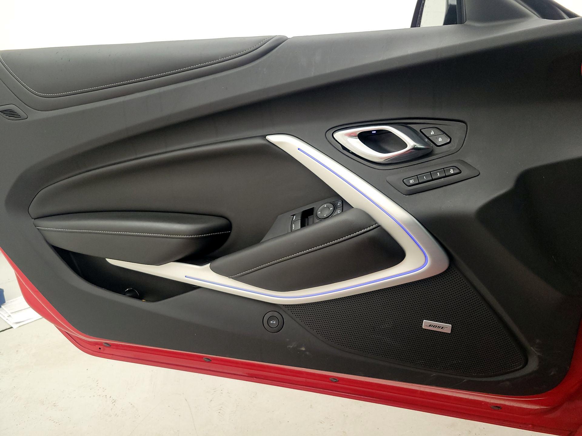 Thumbnail: 2019 Chevrolet Camaro - 12