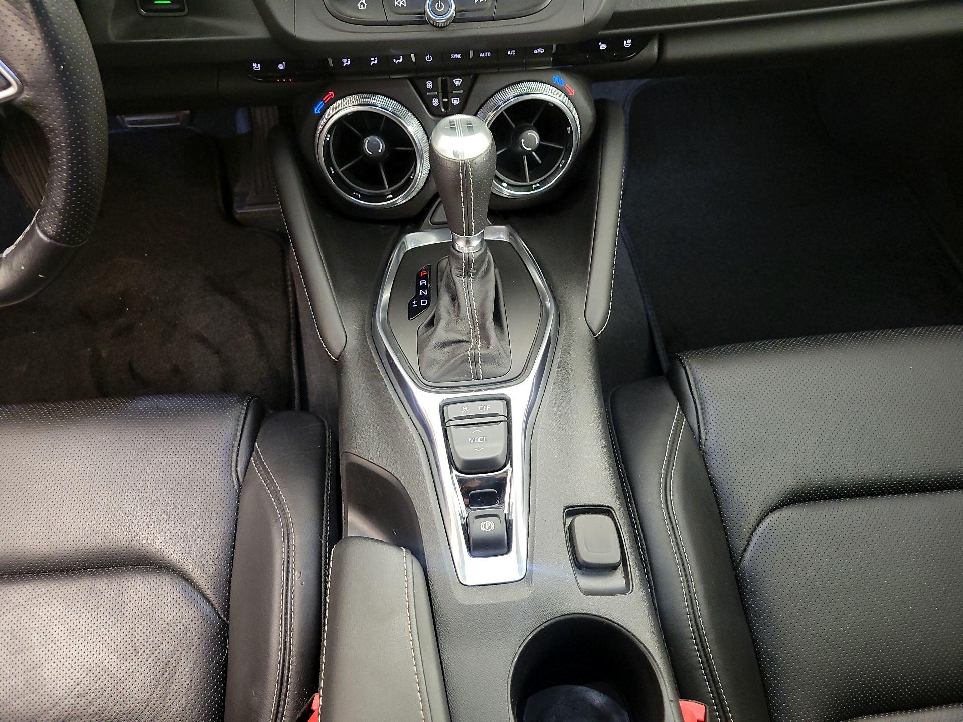 Thumbnail: 2019 Chevrolet Camaro - 18