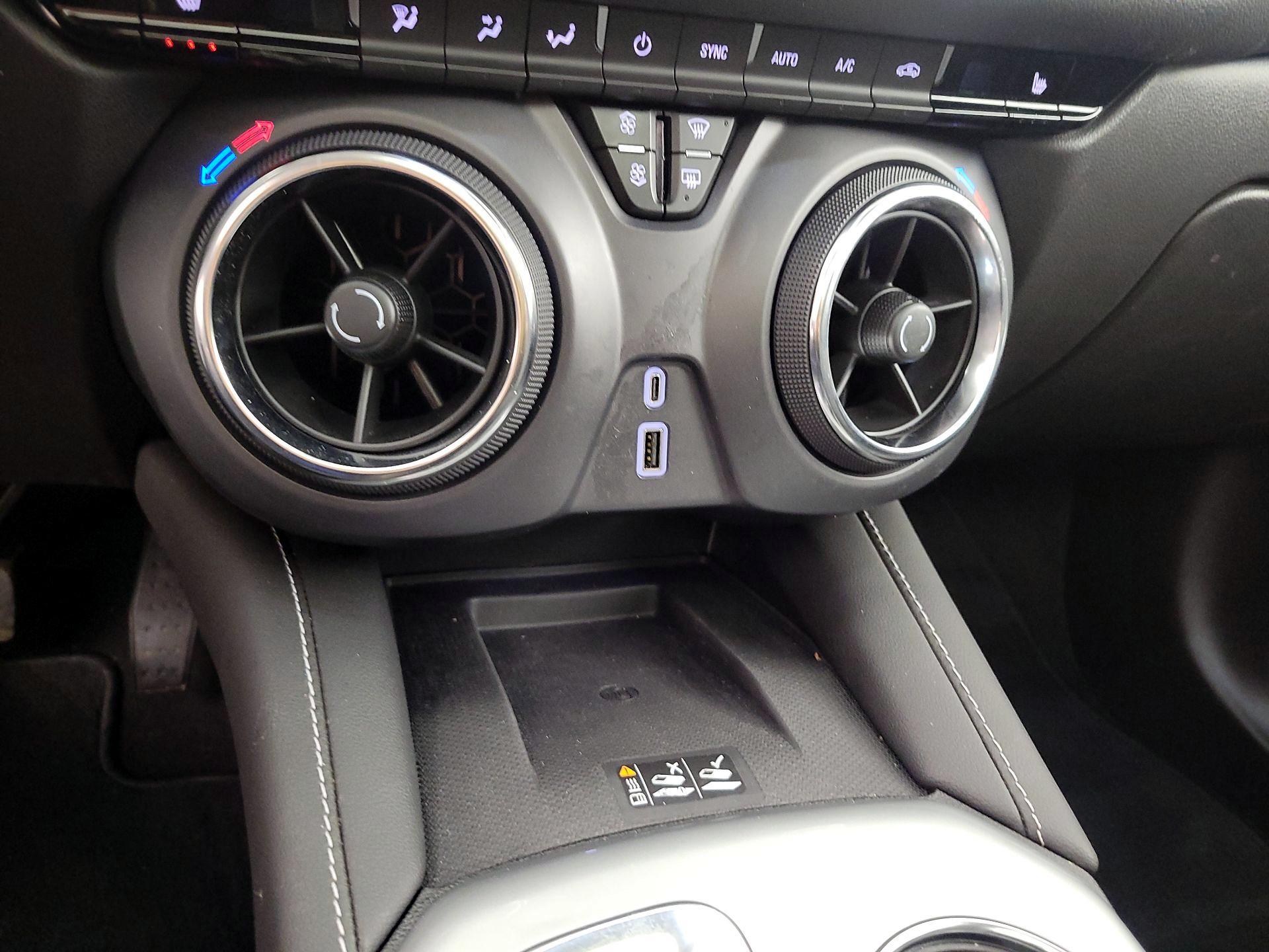 Thumbnail: 2025 Chevrolet Blazer - 19