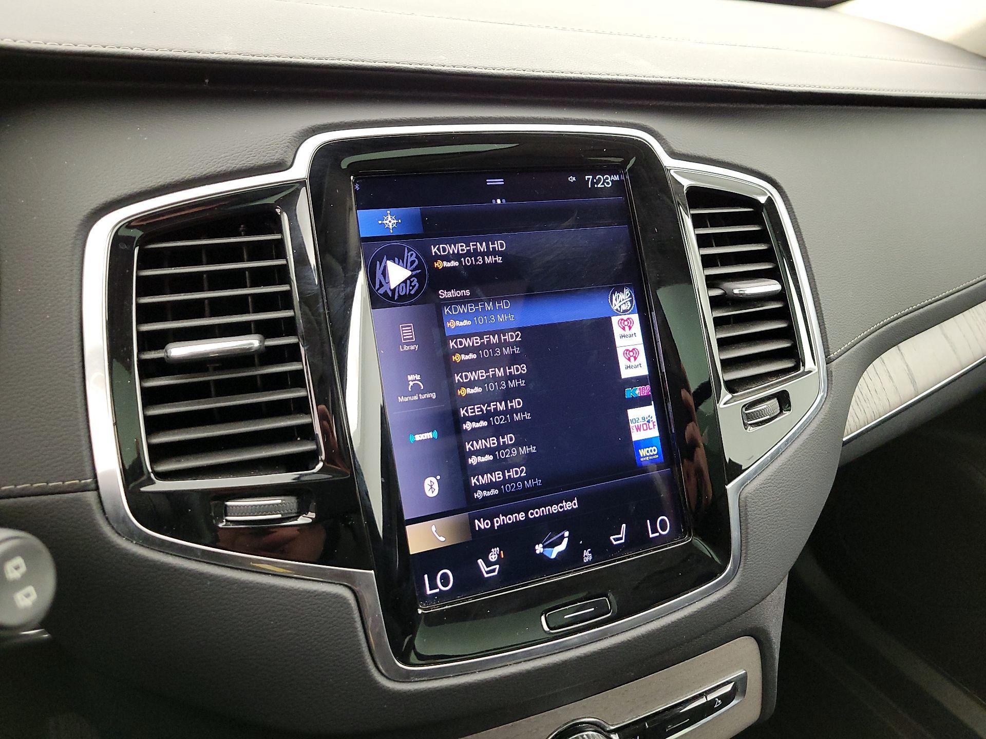 Thumbnail: 2022 Volvo XC90 - 16