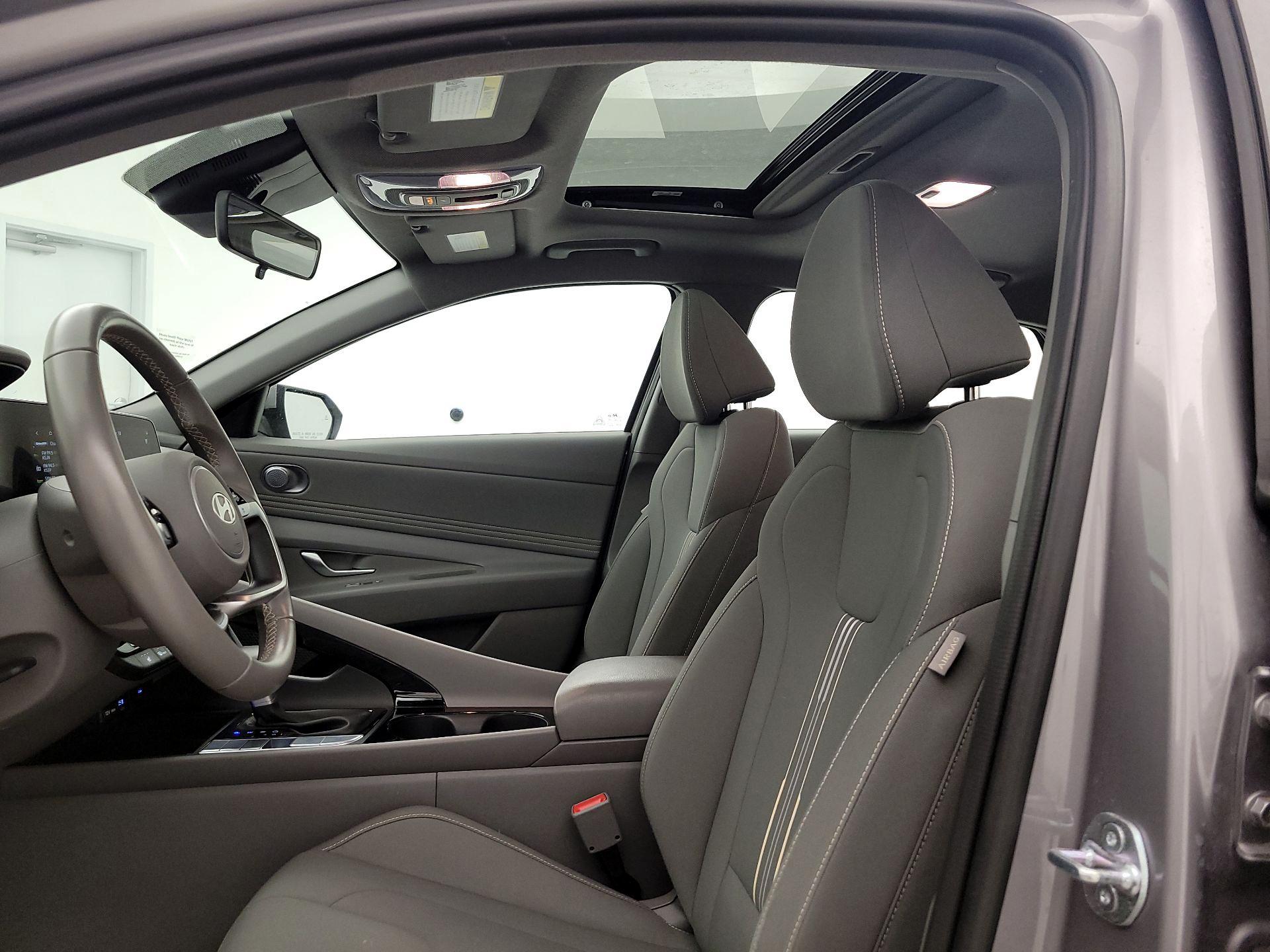 Thumbnail: 2025 Hyundai Elantra - 20