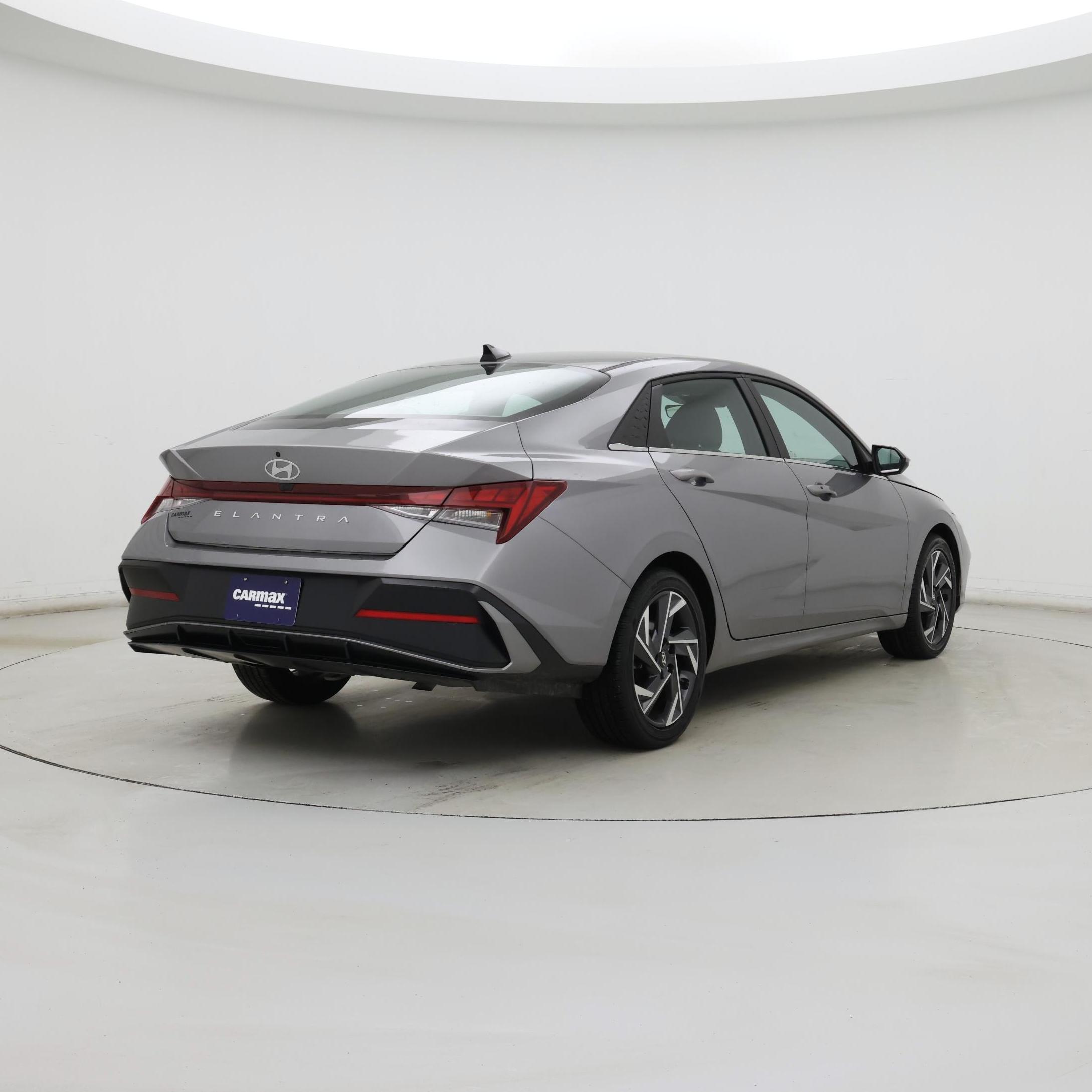 Thumbnail: 2025 Hyundai Elantra - 8