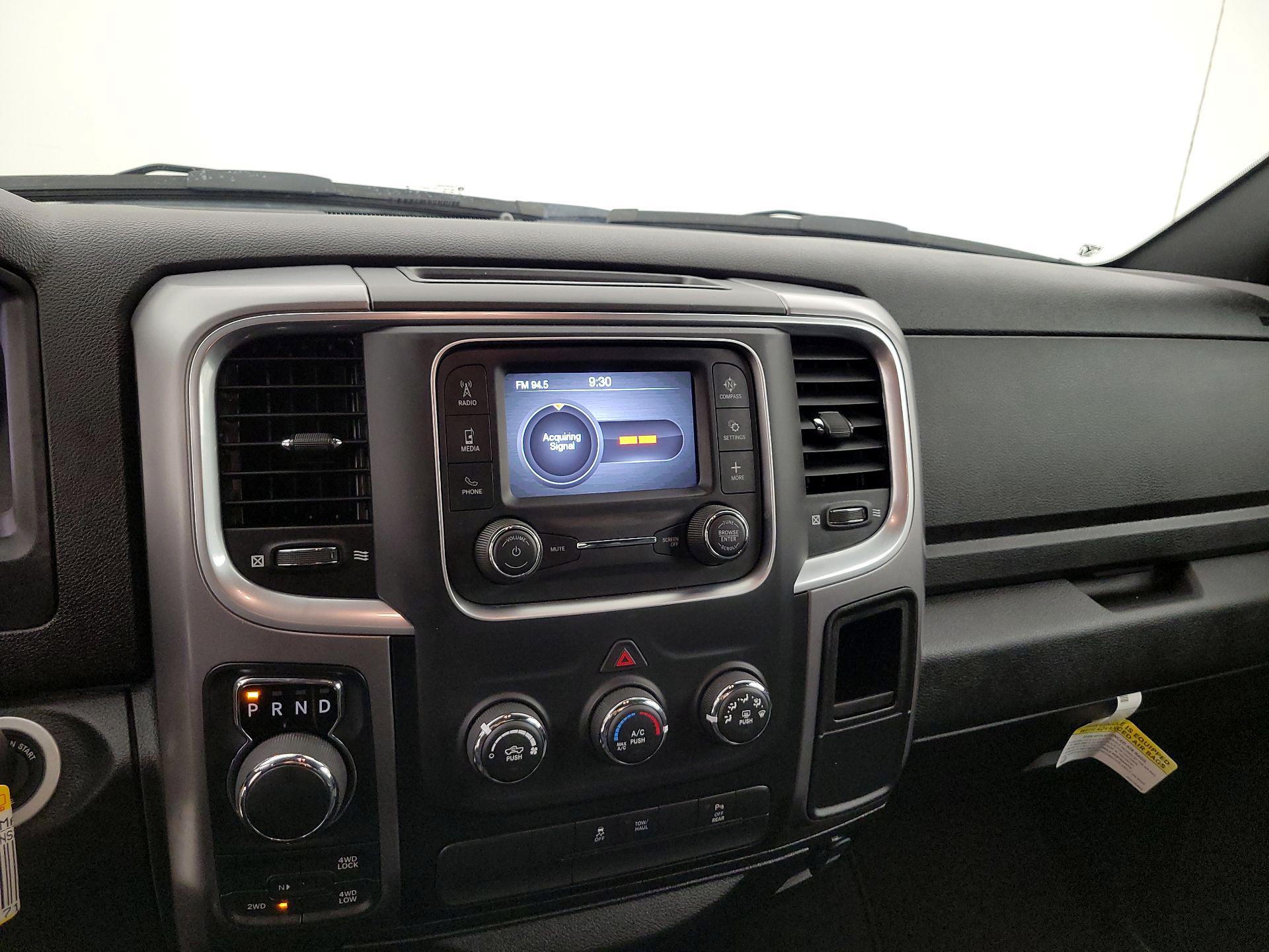 Thumbnail: 2022 RAM 1500 Classic - 14