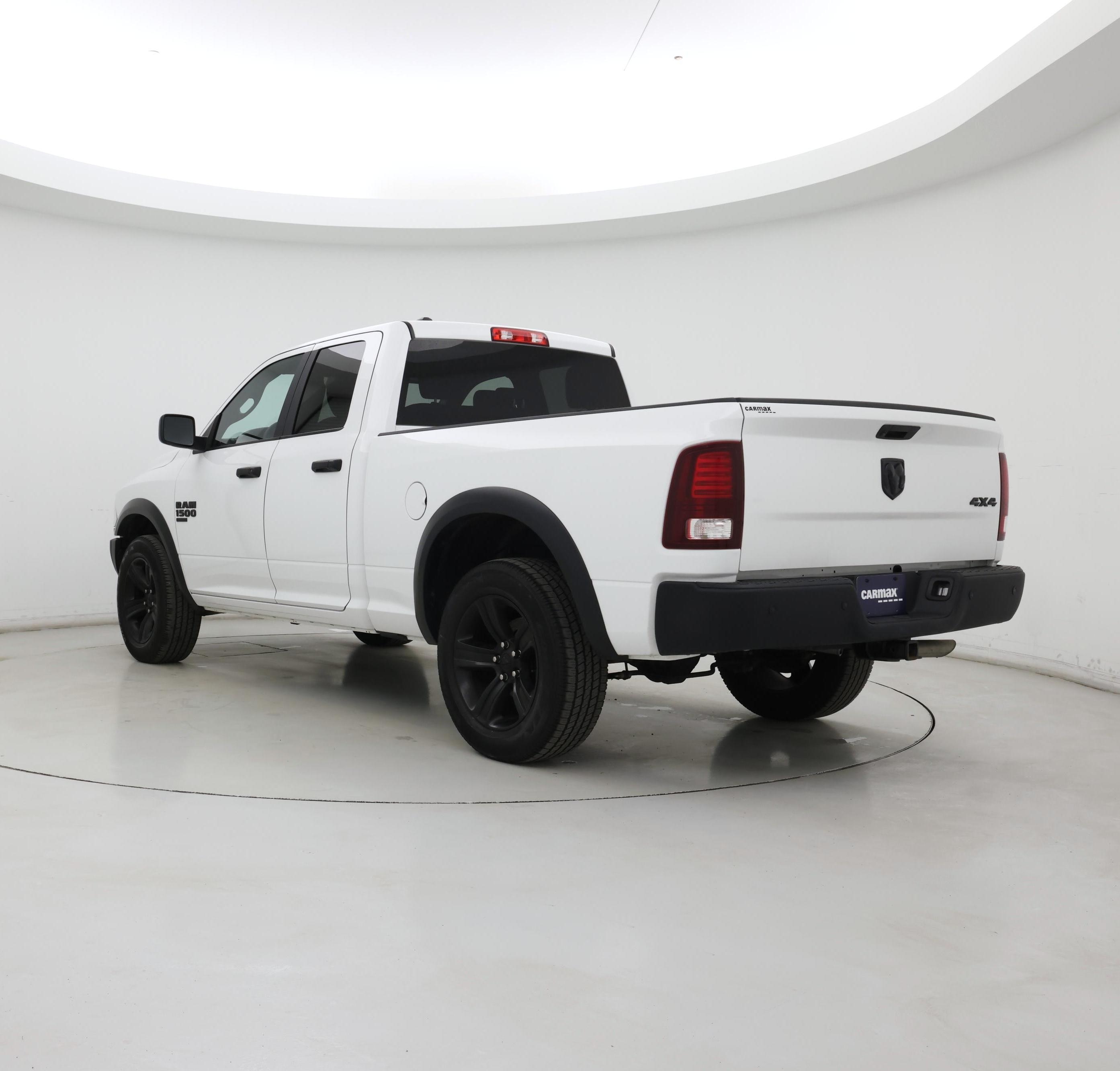 Thumbnail: 2022 RAM 1500 Classic - 2