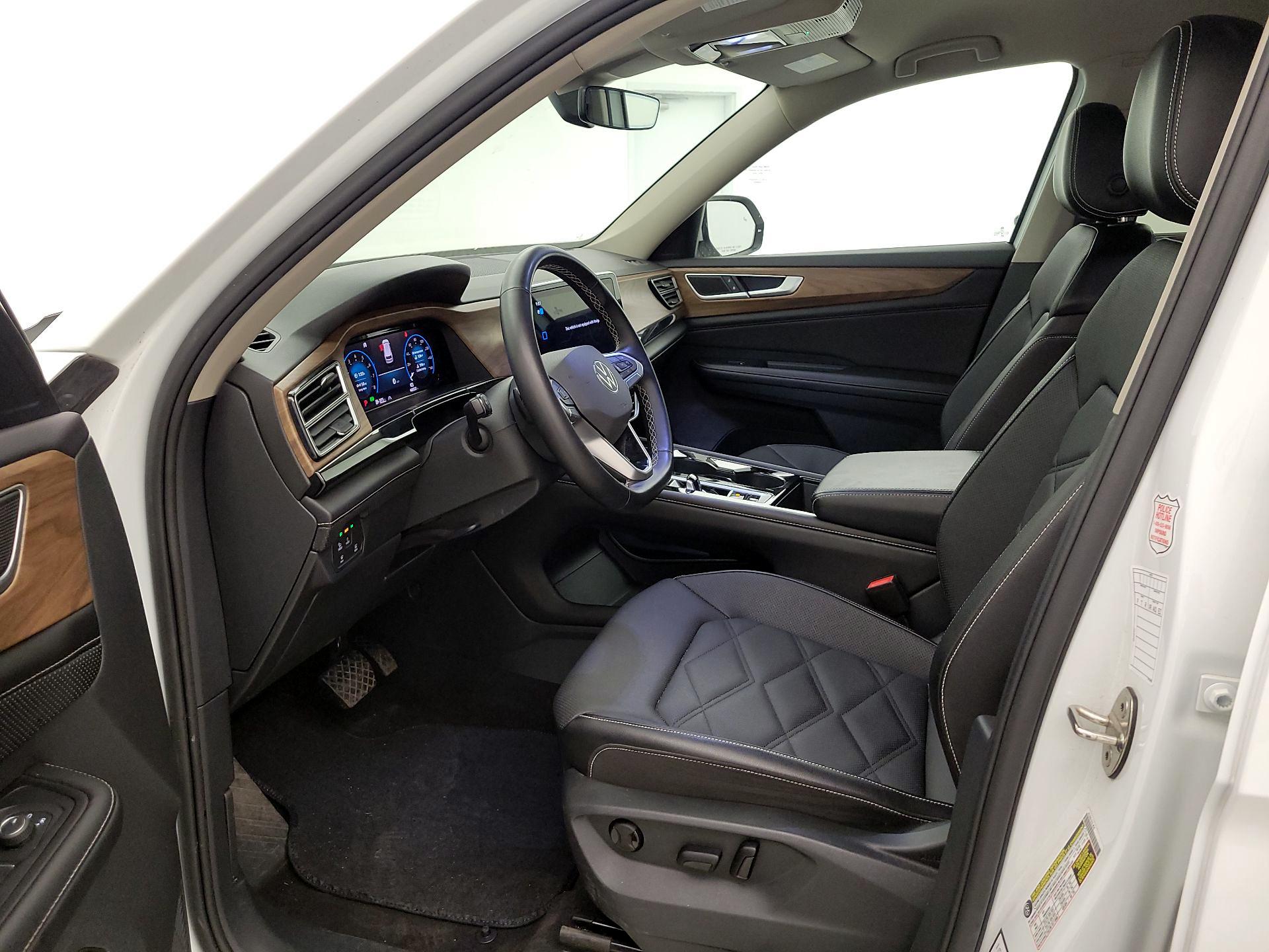 Thumbnail: 2024 Volkswagen Atlas - 11