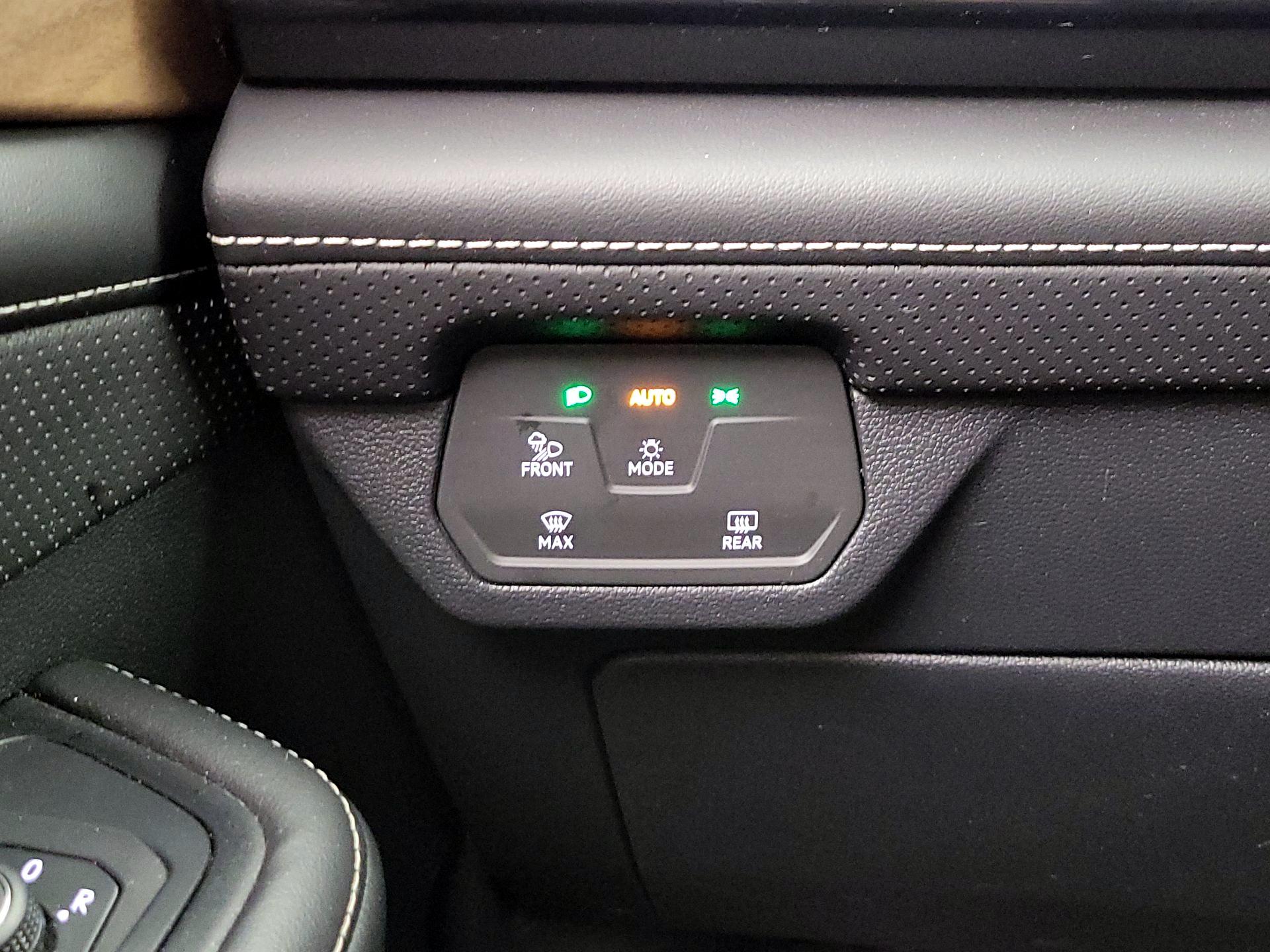 Thumbnail: 2024 Volkswagen Atlas - 13