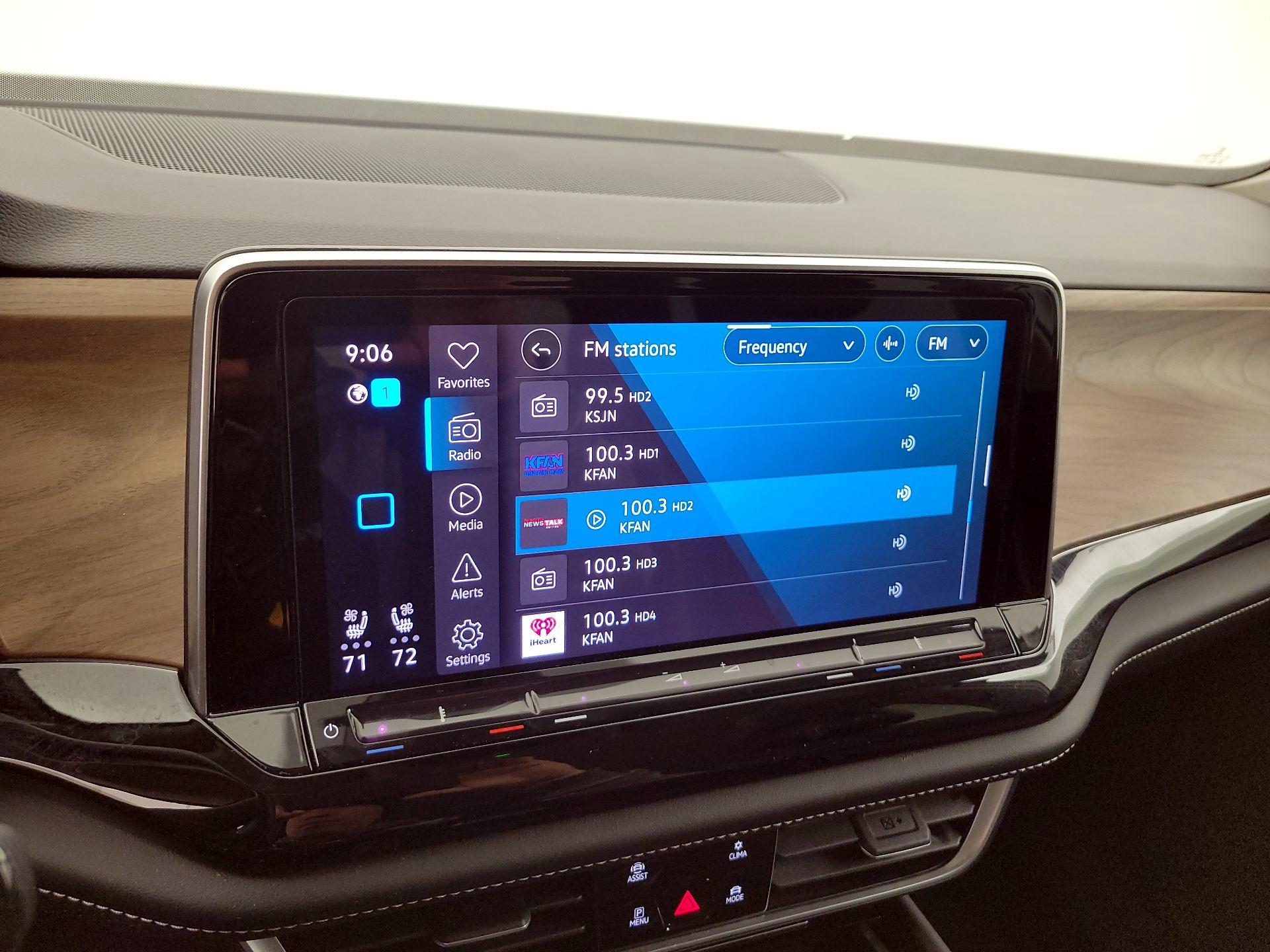 Thumbnail: 2024 Volkswagen Atlas - 16