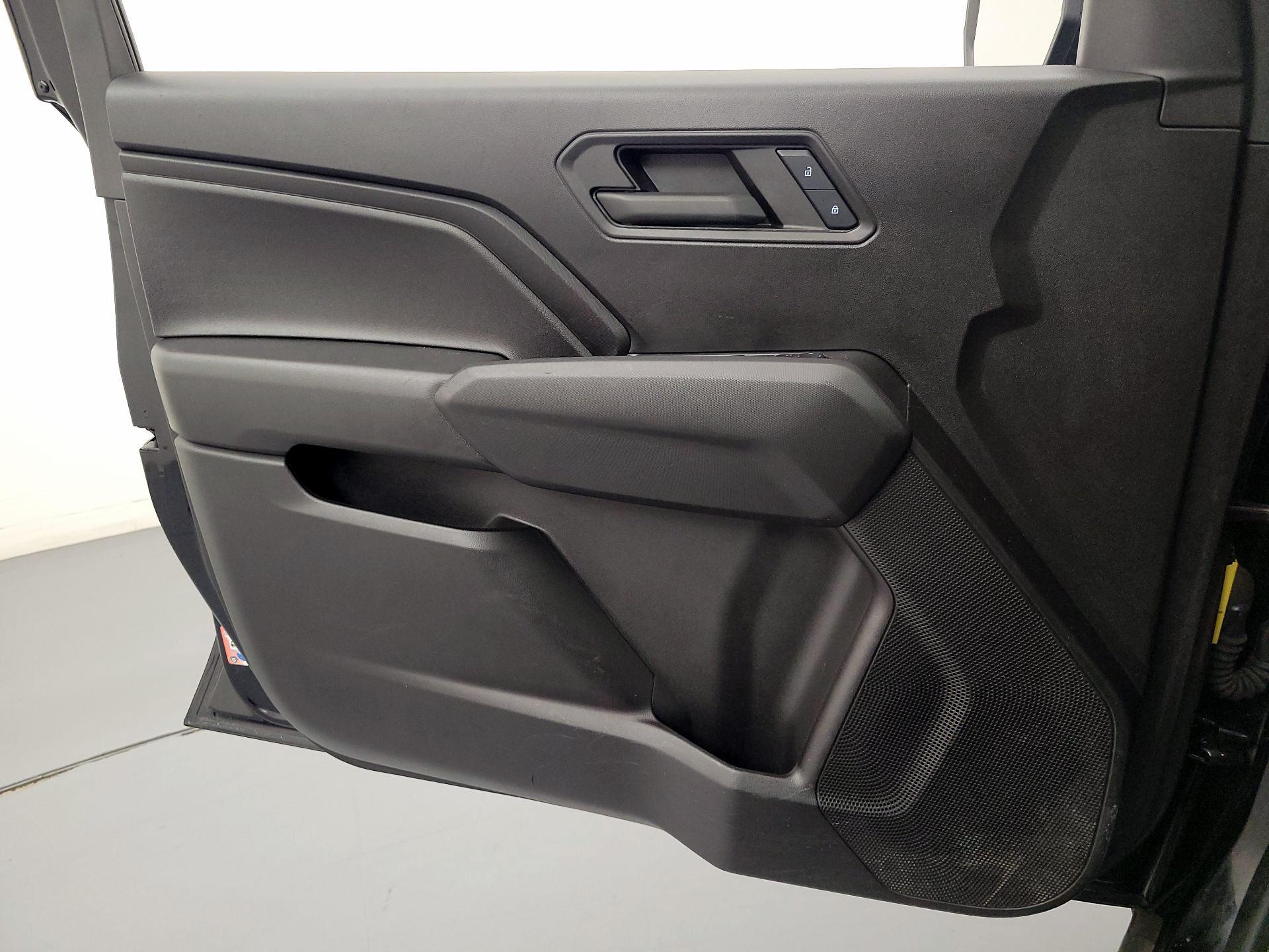 Thumbnail: 2023 Chevrolet Colorado - 12