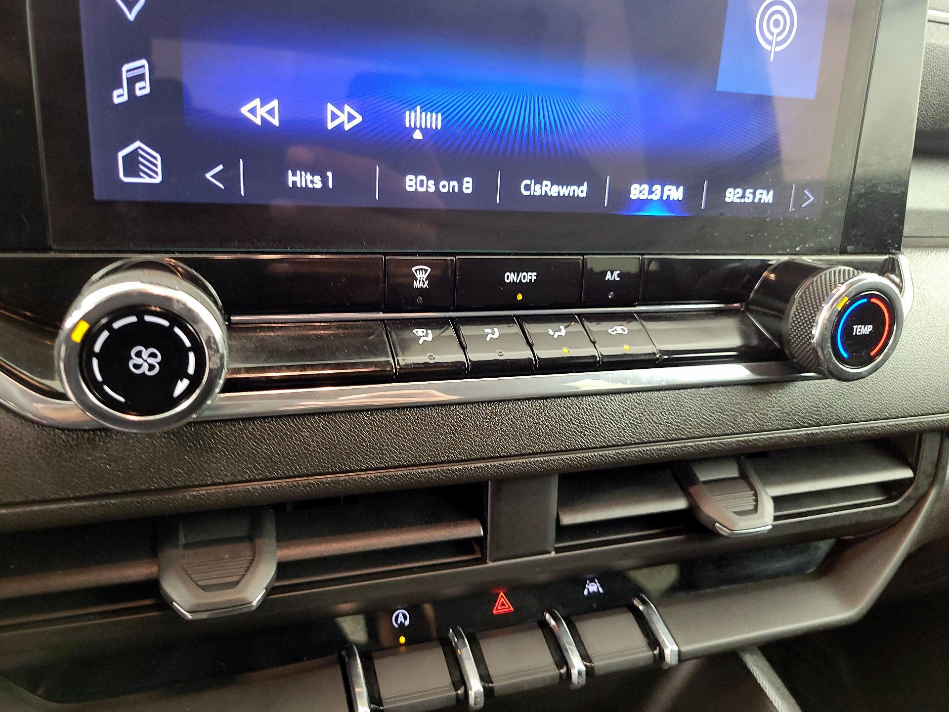 Thumbnail: 2023 Chevrolet Colorado - 15