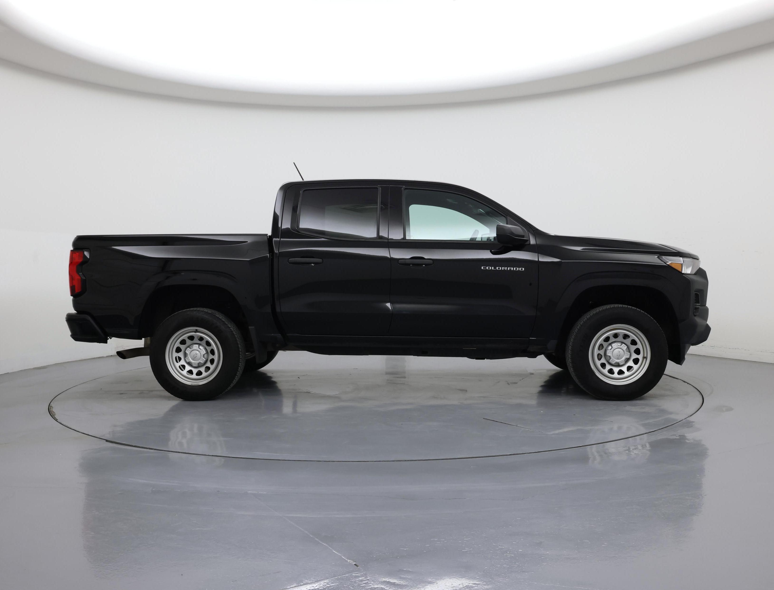 Thumbnail: 2023 Chevrolet Colorado - 7